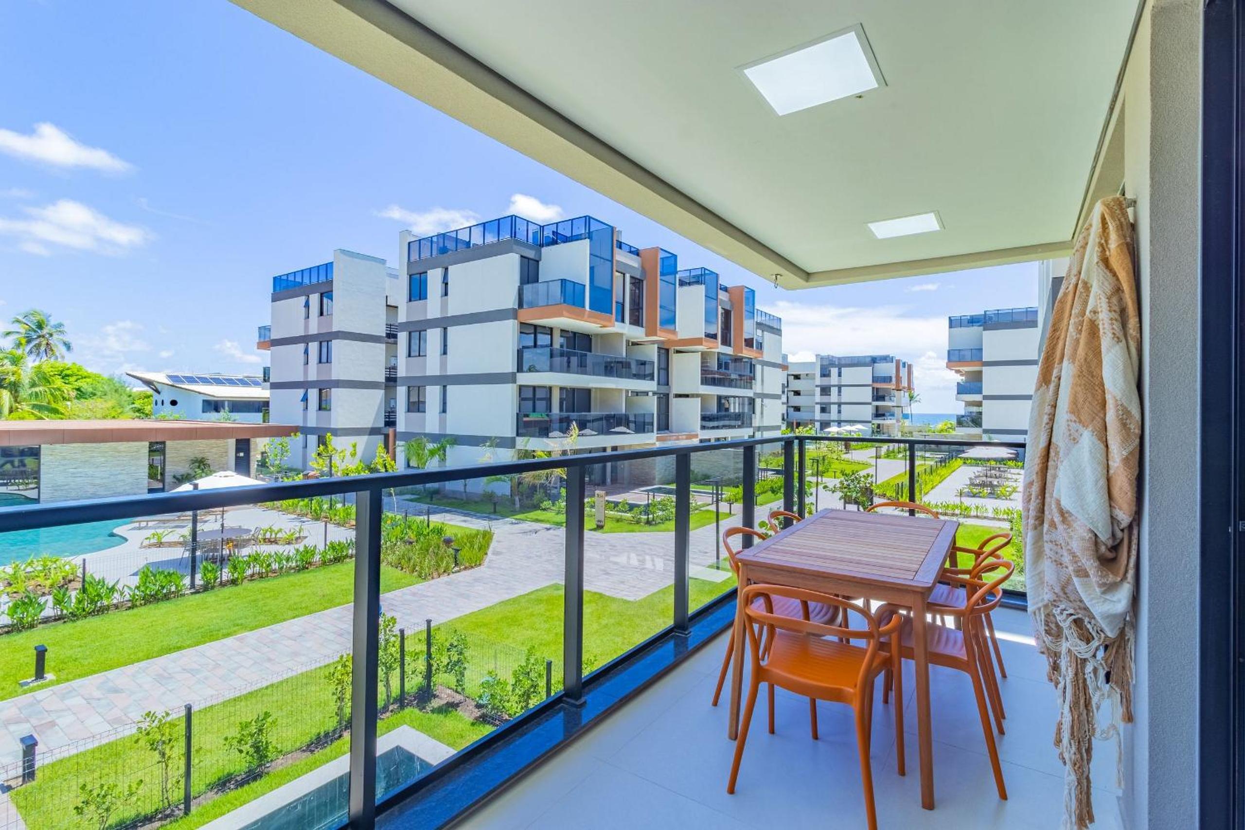 Cais Eco #109 - Apt with balcony by Carpediem