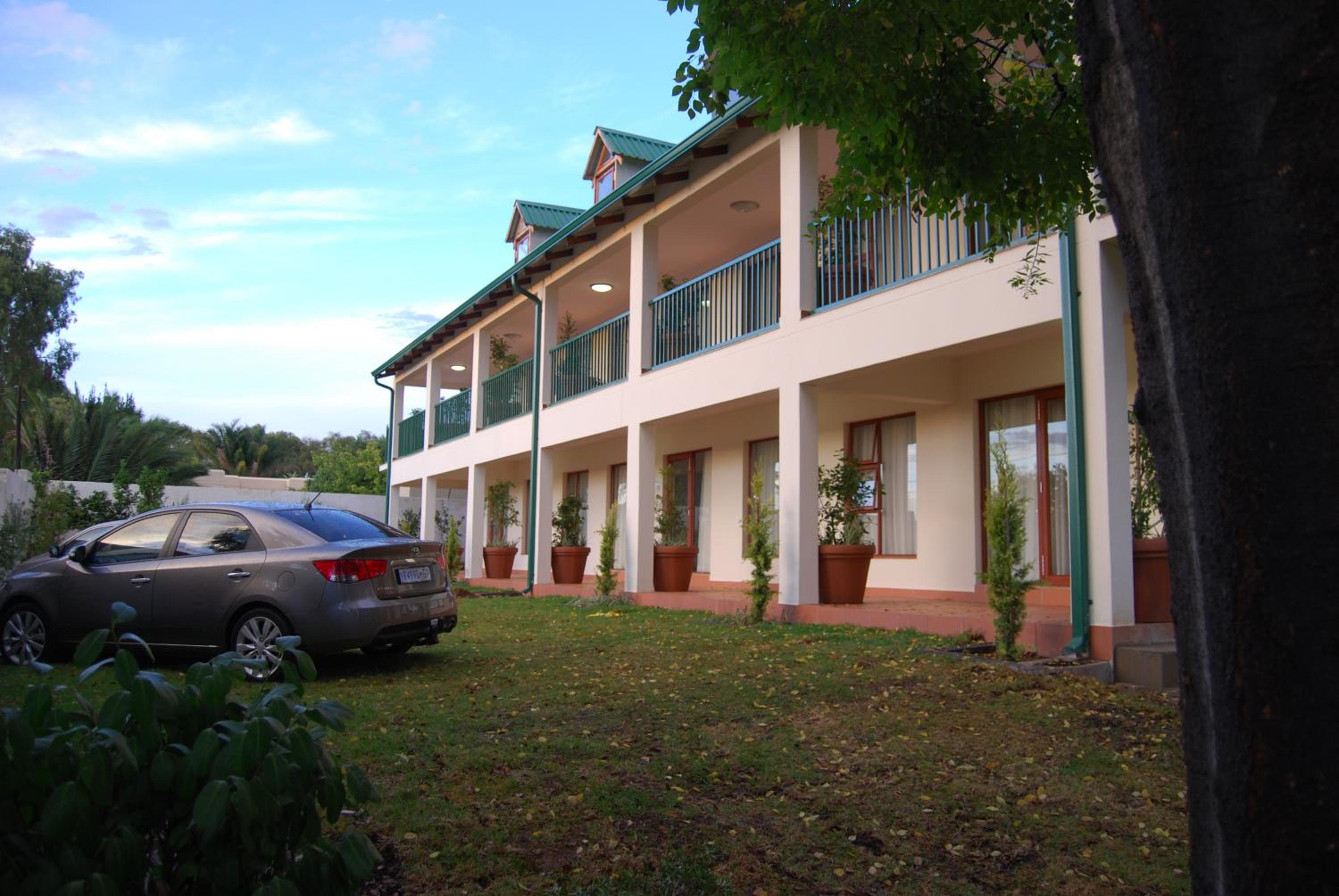 HOSPITALity Lodges