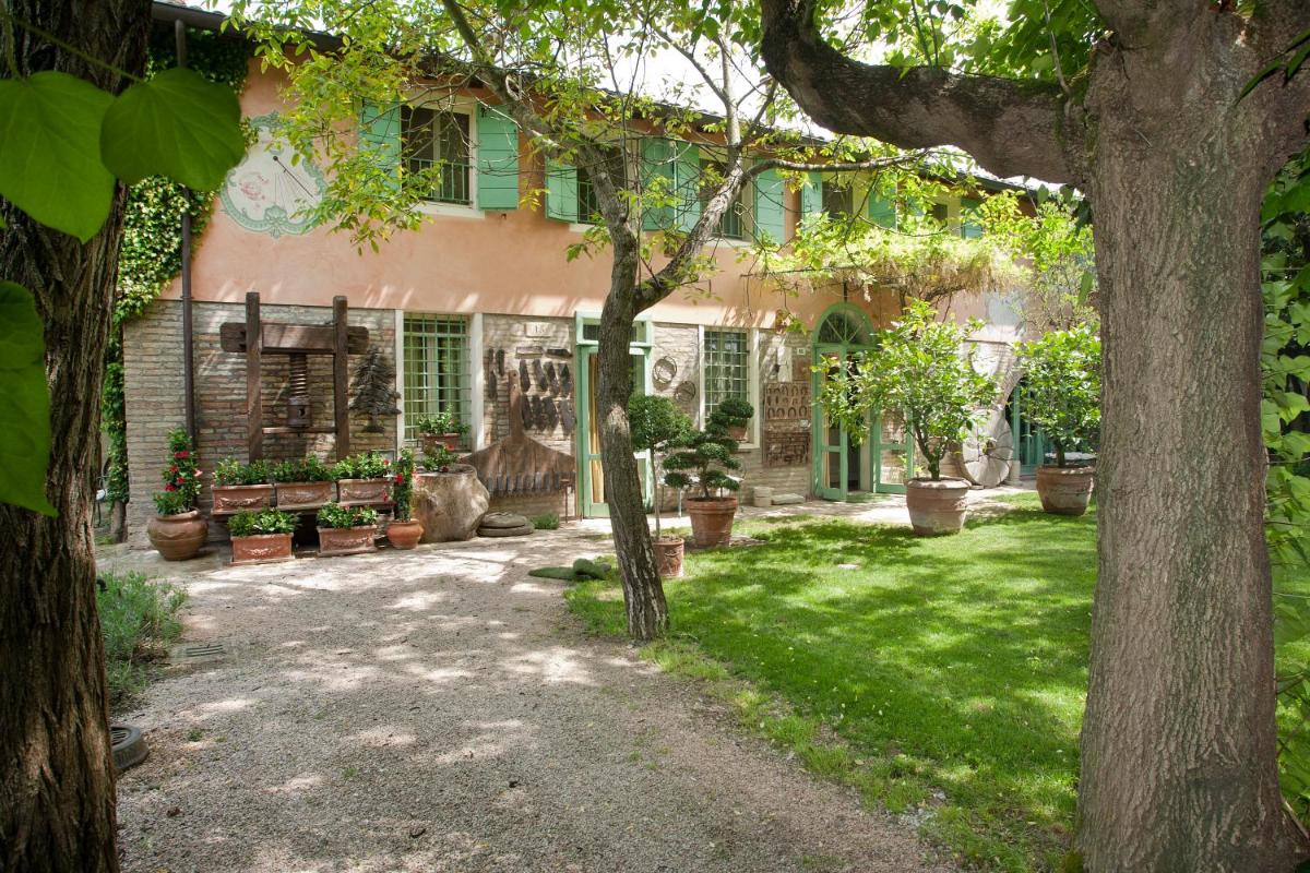 Casa Delle Meridiane view 5