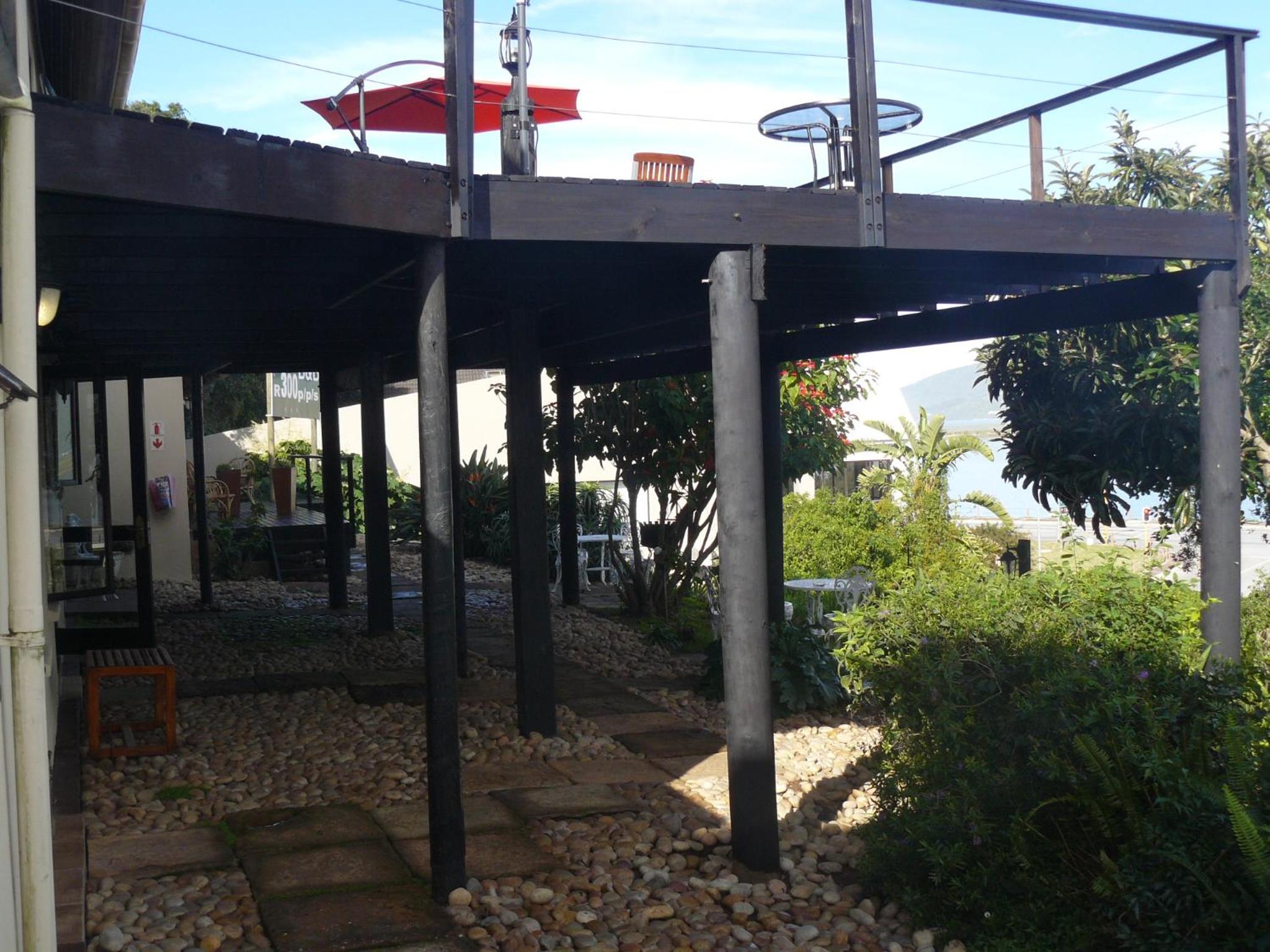 Lagoon Lodge