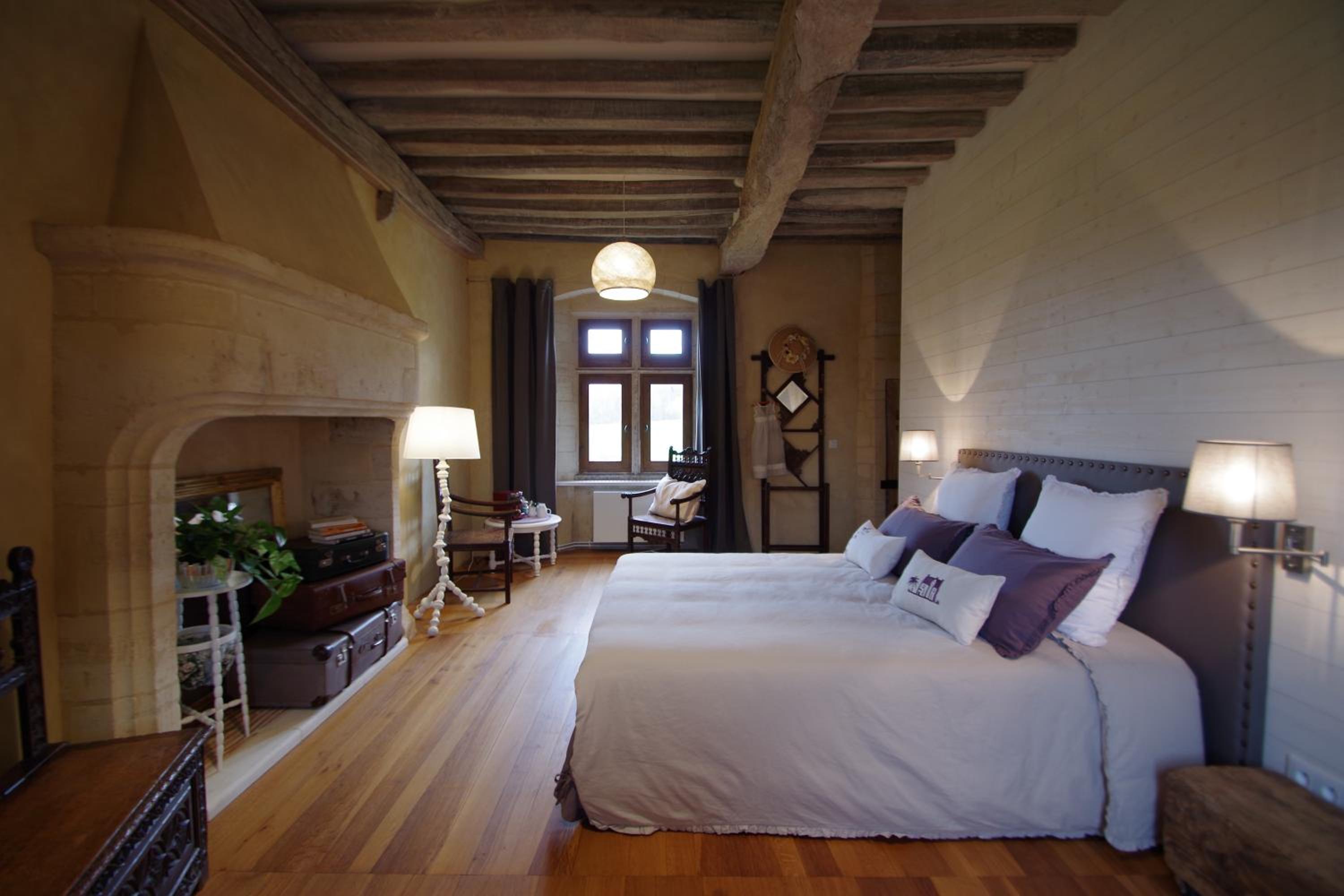 Le Manoir du Pont Senot view 2