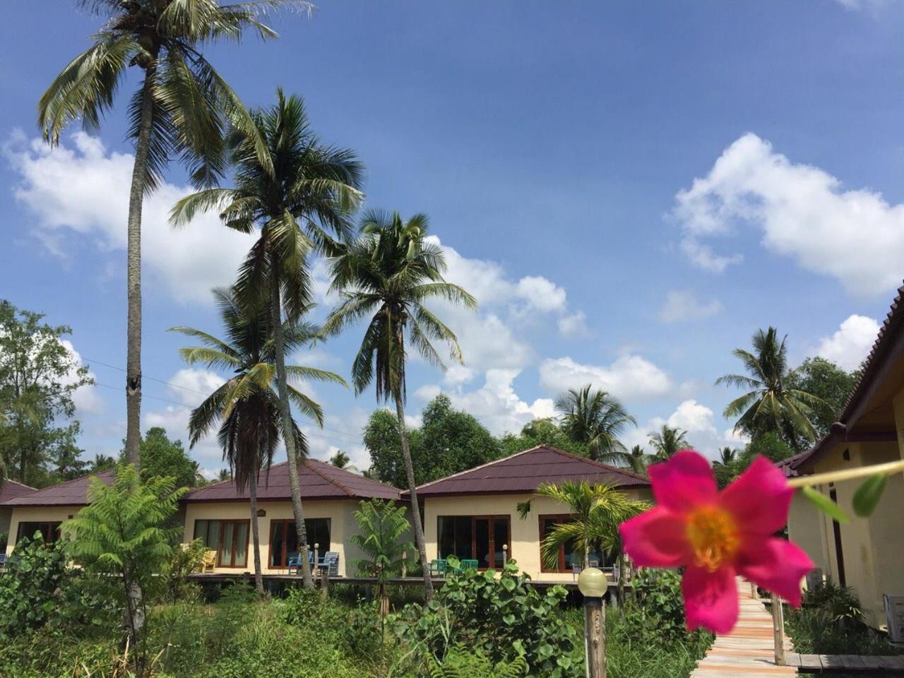 Bangsrai Cottage
