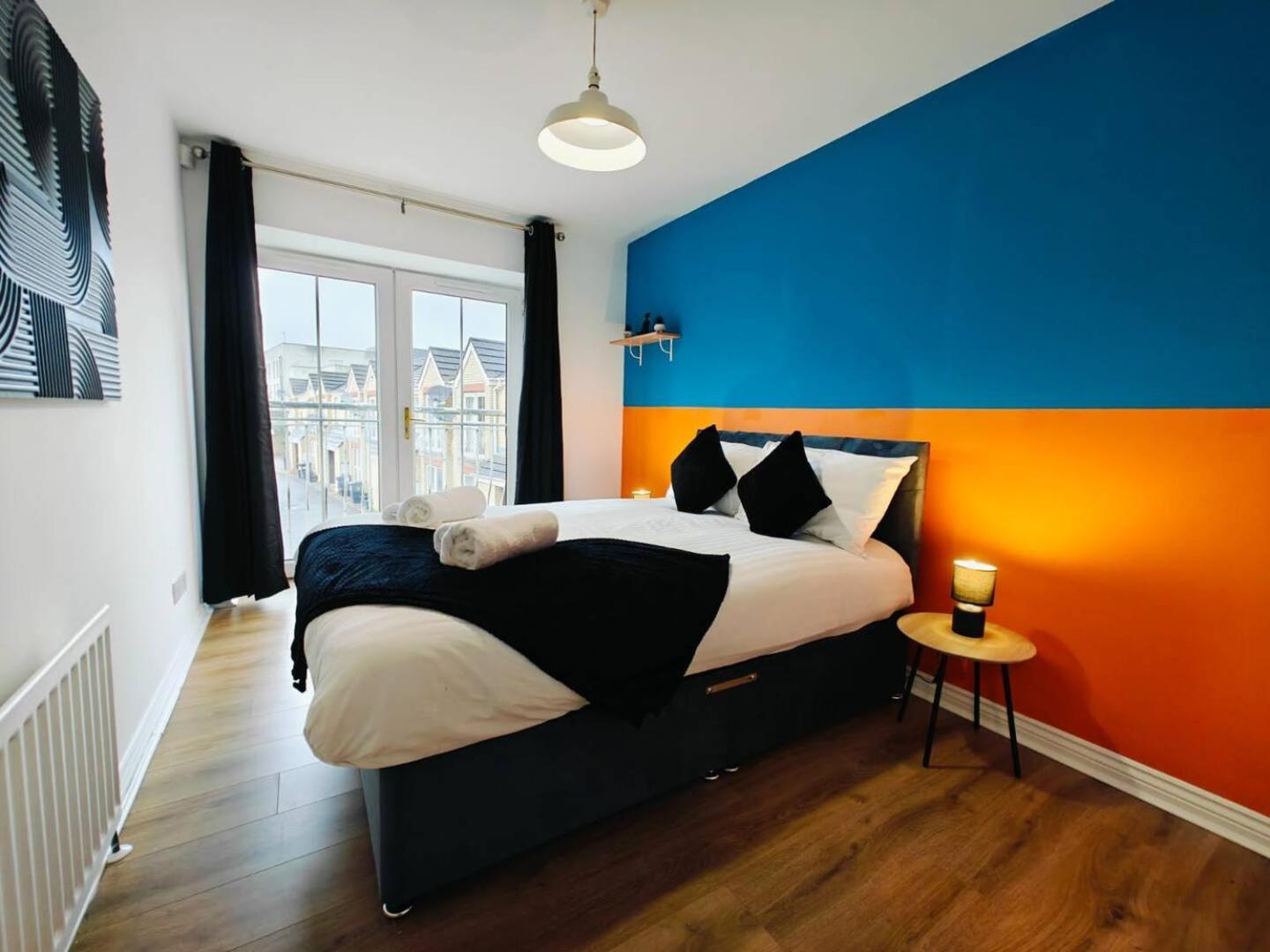 4BR Modern Ormeau House view 5