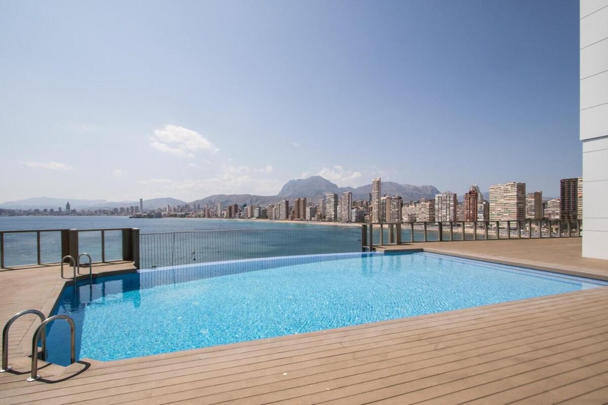 Excellent apartment in front of the sea!