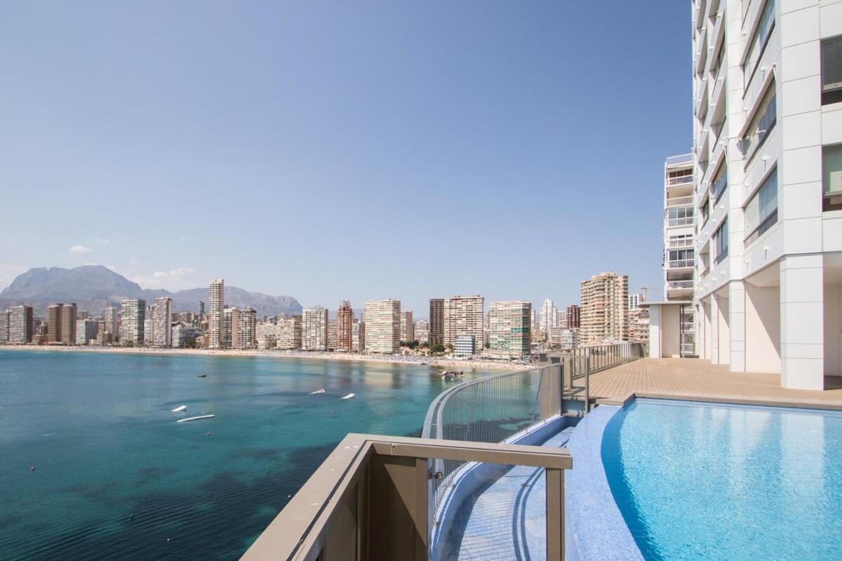 Excellent apartment in front of the sea!