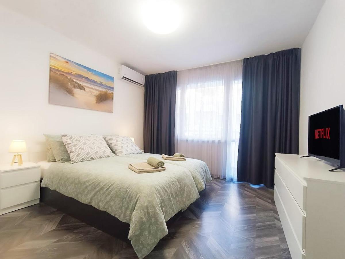 Varna Central Apartment 2