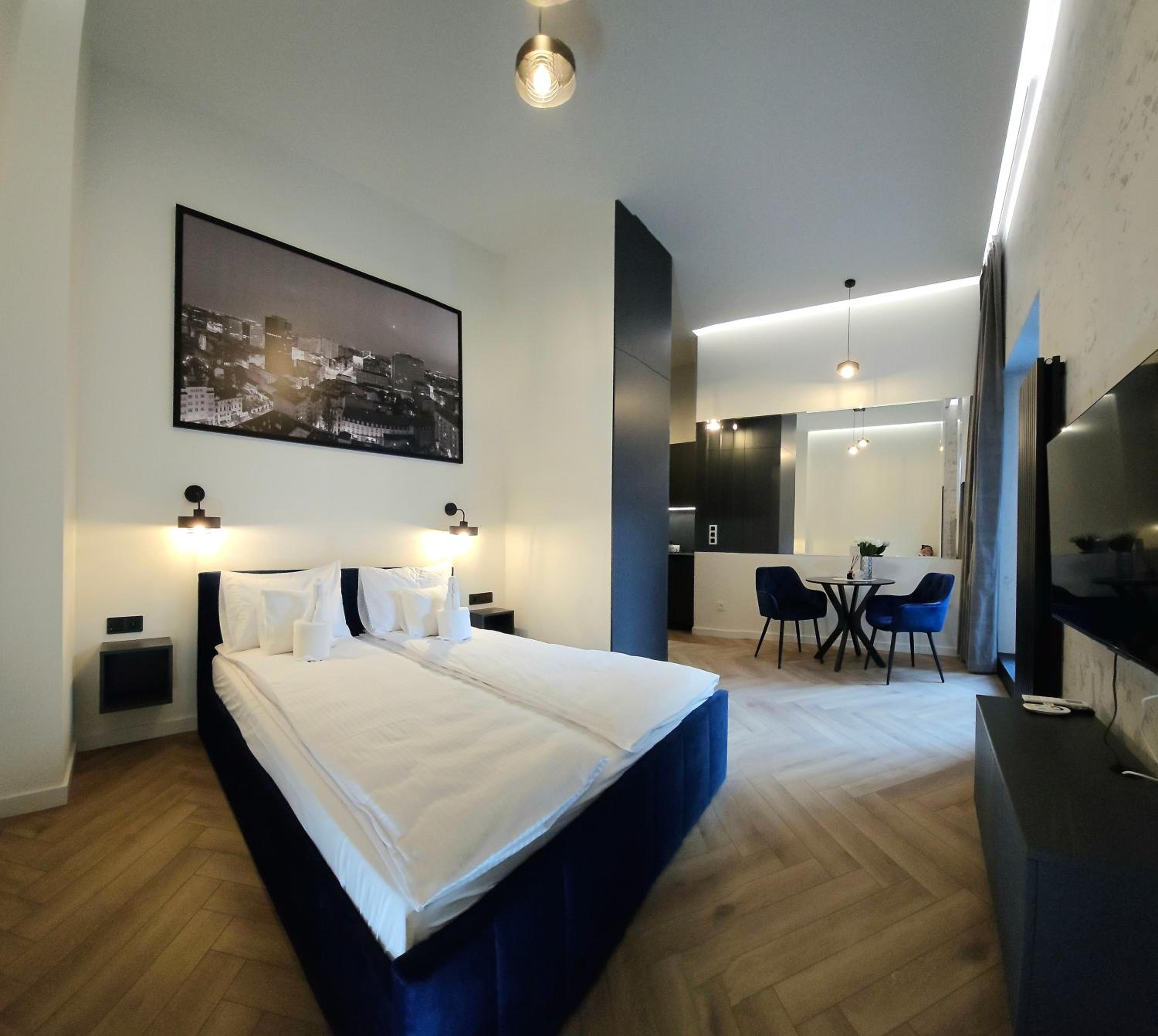 Roosevelta Residence Apartments - przy OFF Piotrkowska, FV - Klimatyzacja - WiFi, Orientarium, Atlas Arena, HopaLupa, Aquapark Fala, EC1