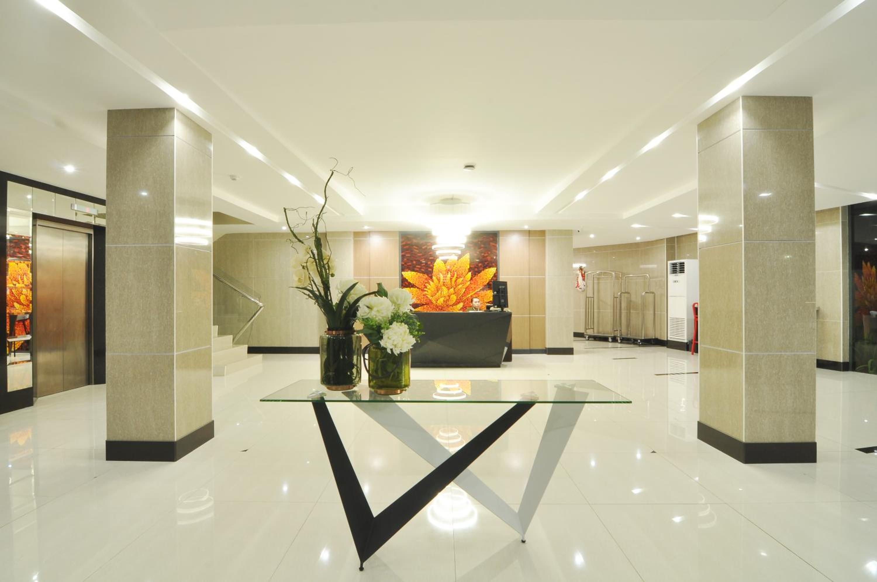 717 Cesar Place Hotel — photo 32