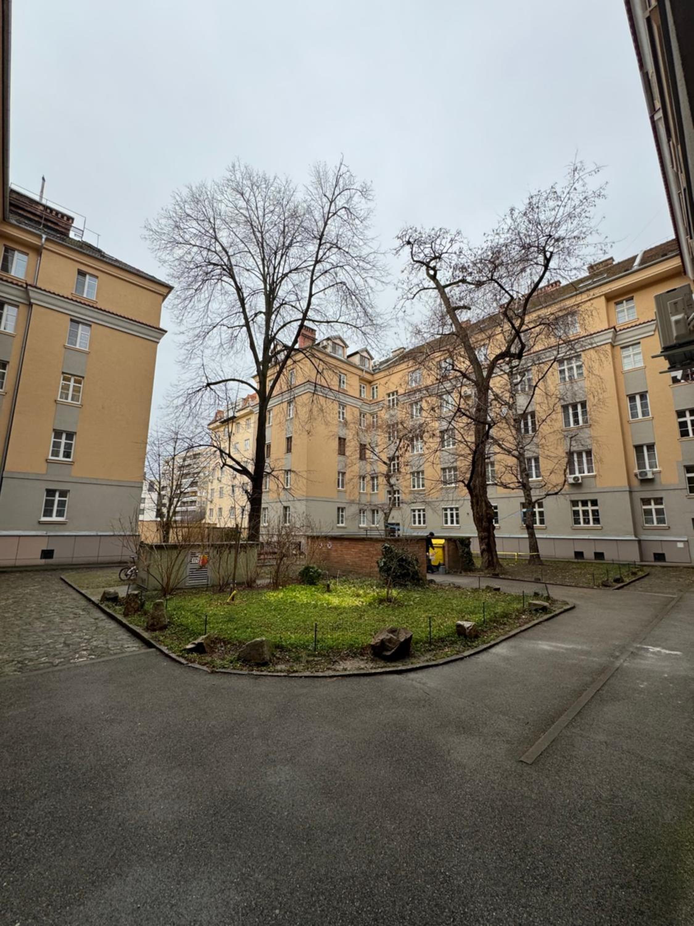 Apartment 29 Old Town, 2 Bathrooms, AC, Quiet
