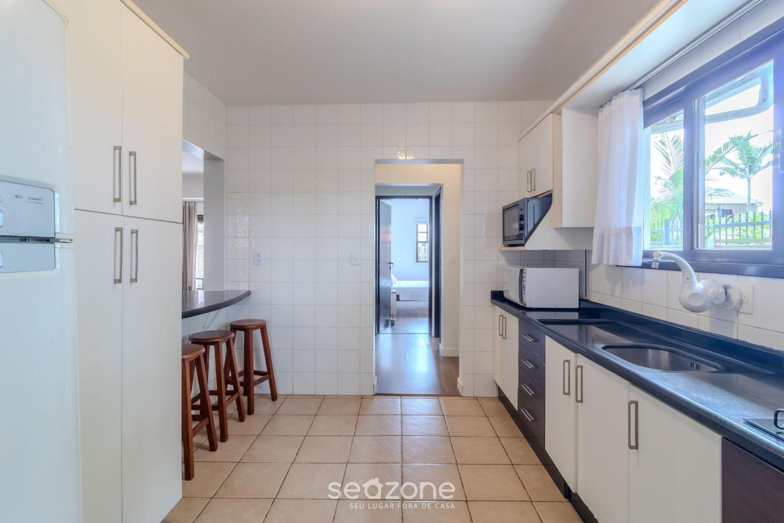 3BR House w/ BBQ 350m beach RST0206
