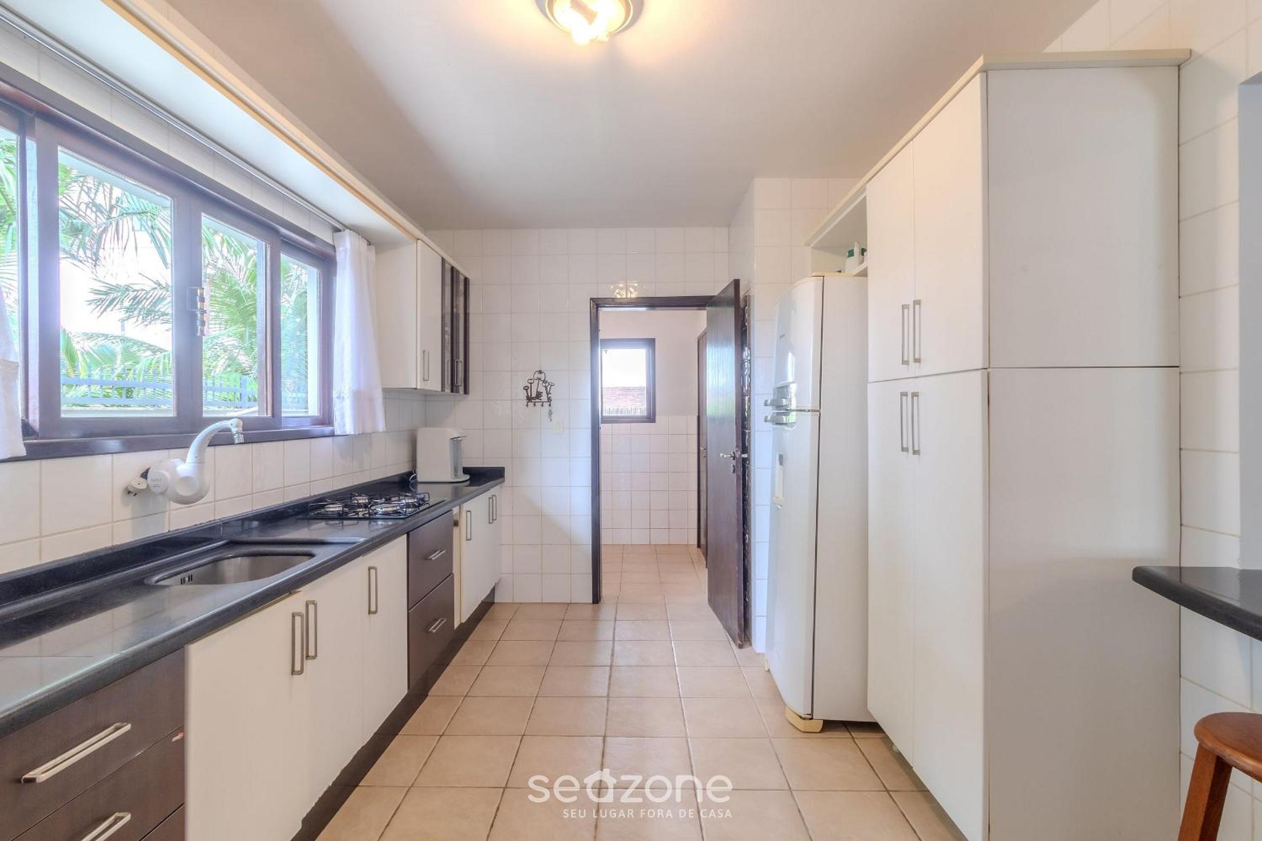3BR House w/ BBQ 350m beach RST0206