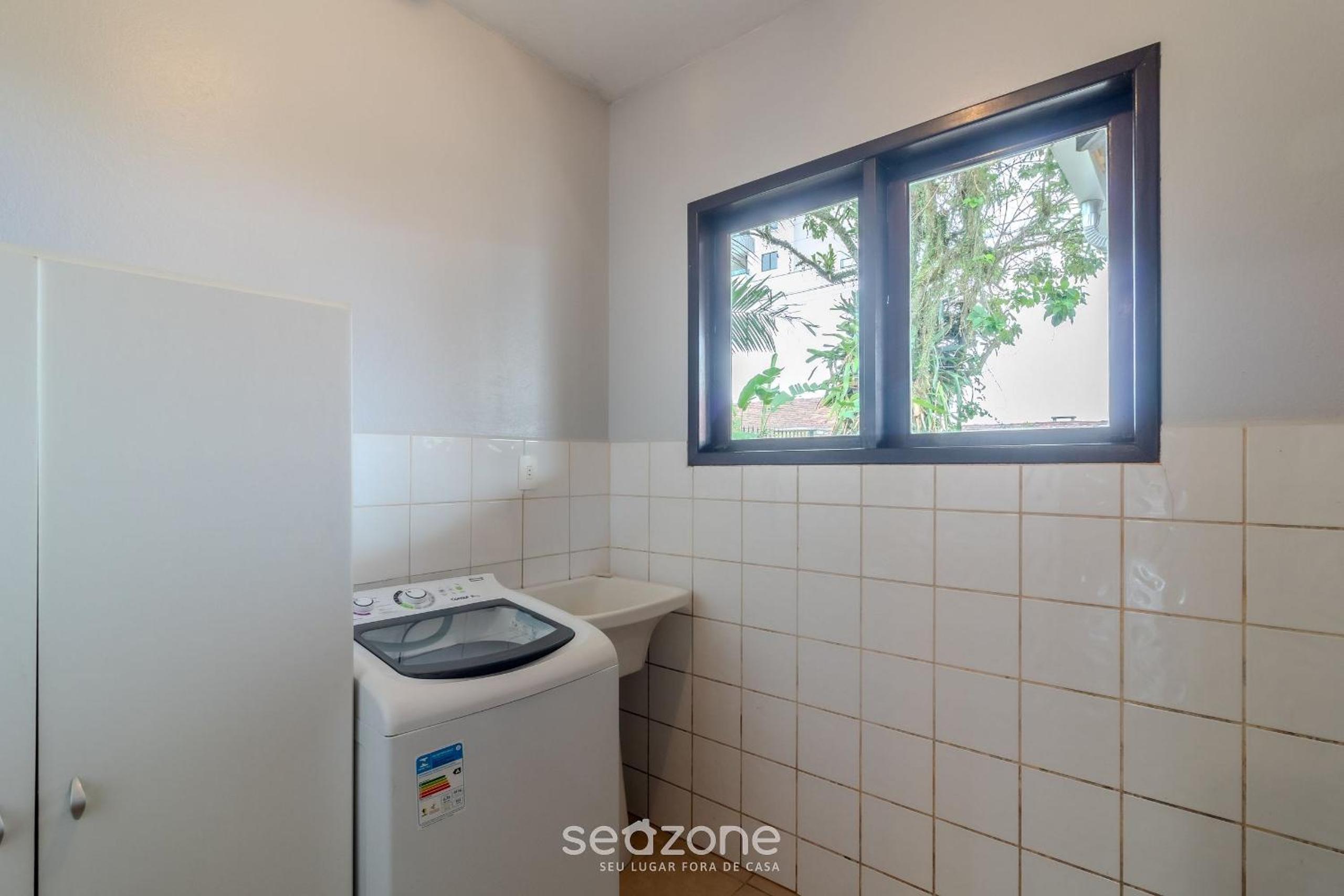 3BR House w/ BBQ 350m beach RST0206