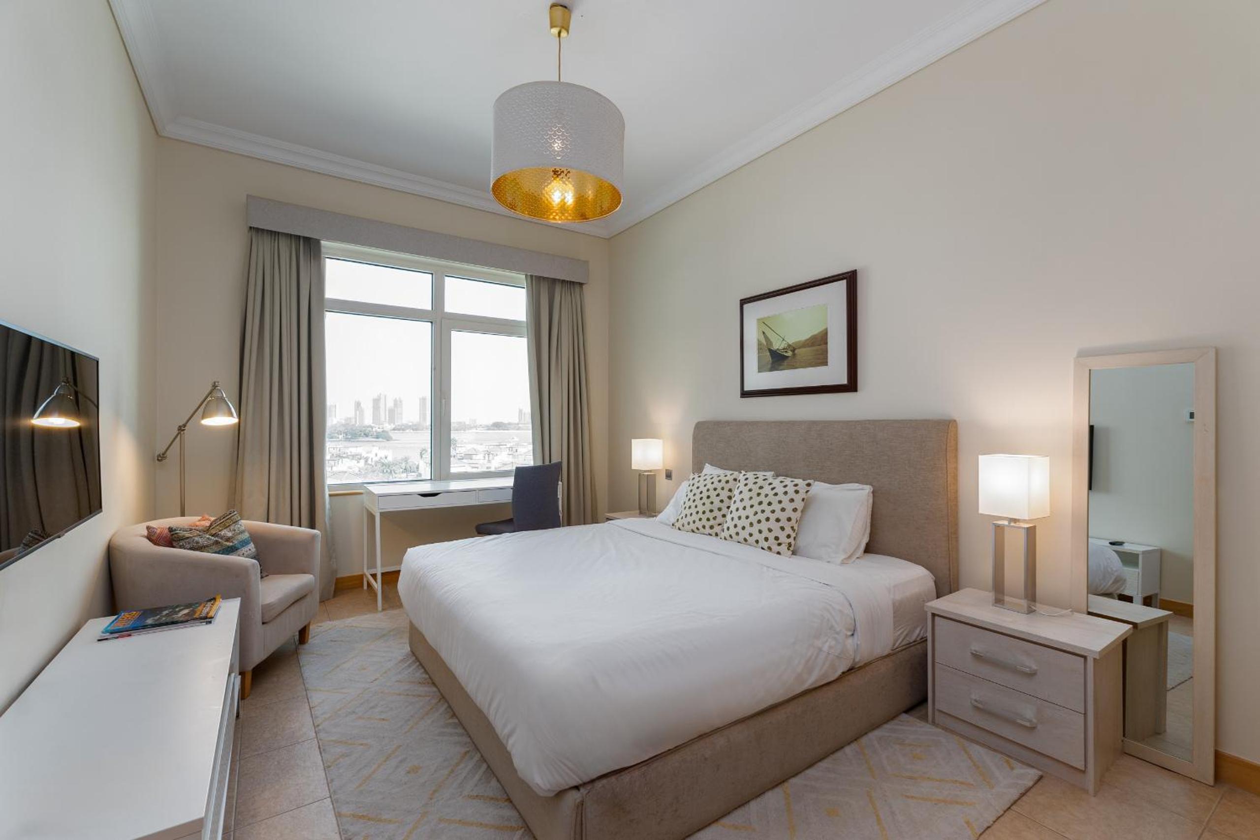 Shoreline 7, Palm Jumeirah - Mint Stay