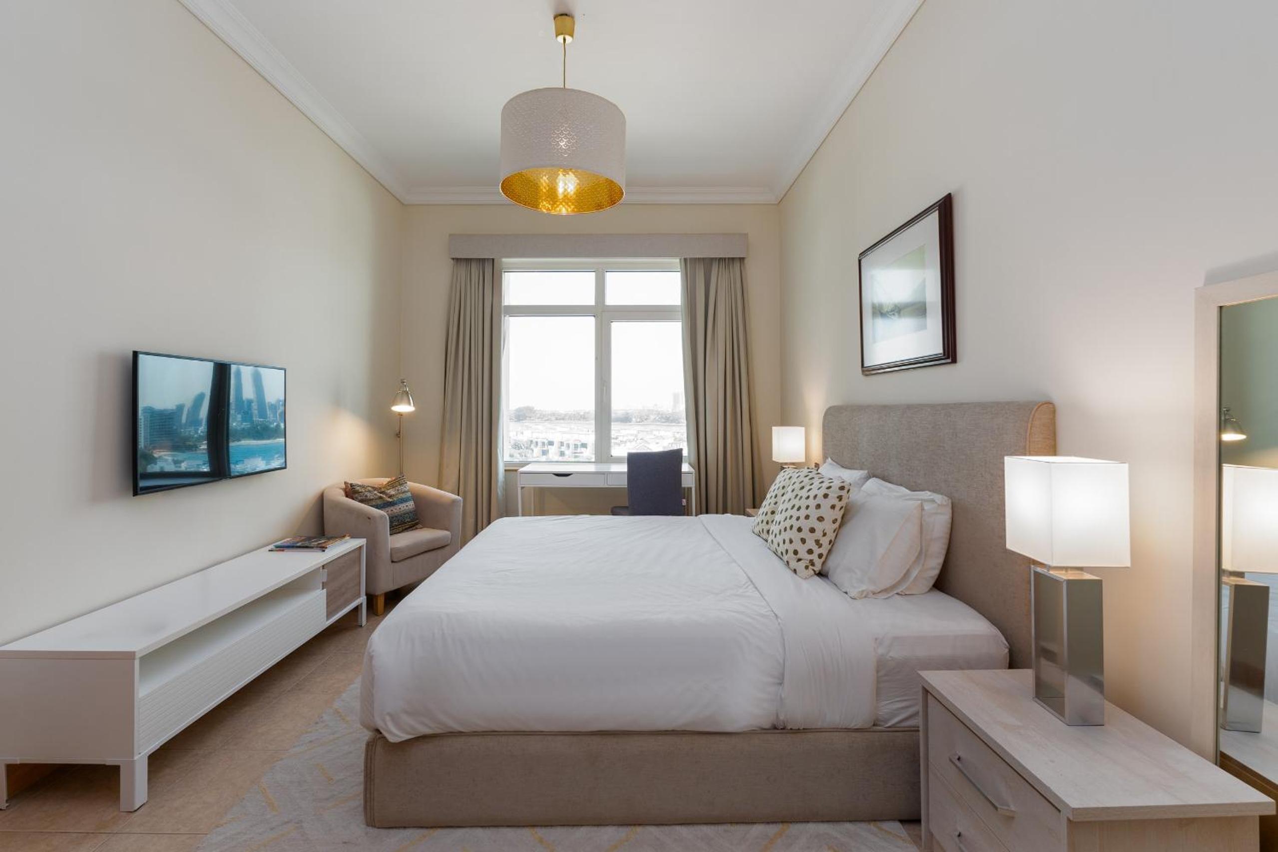 Shoreline 7, Palm Jumeirah - Mint Stay