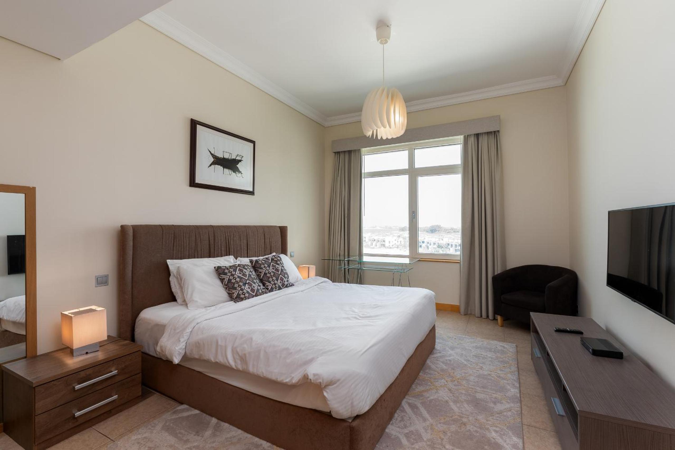 Shoreline 7, Palm Jumeirah - Mint Stay