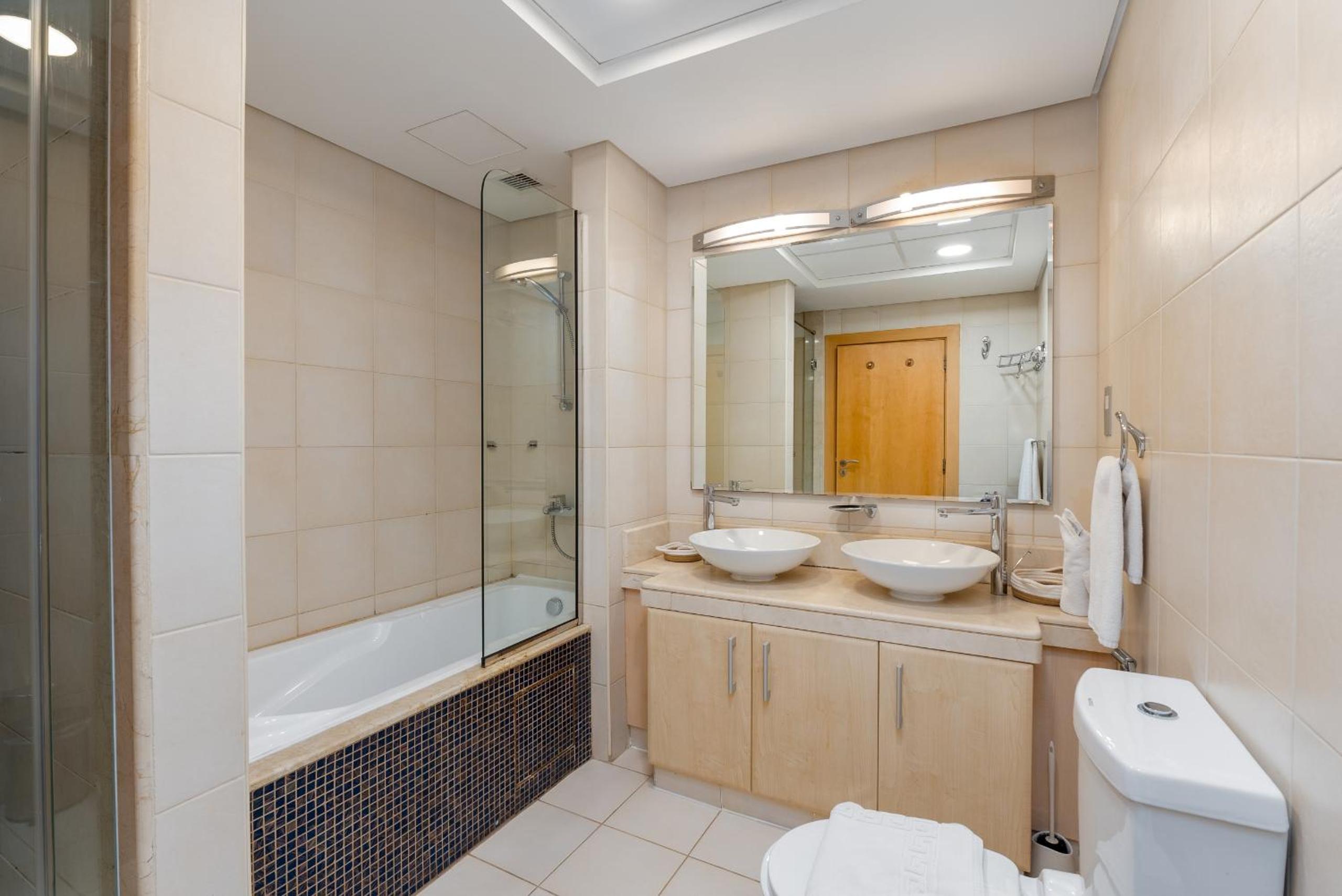 Shoreline 7, Palm Jumeirah - Mint Stay