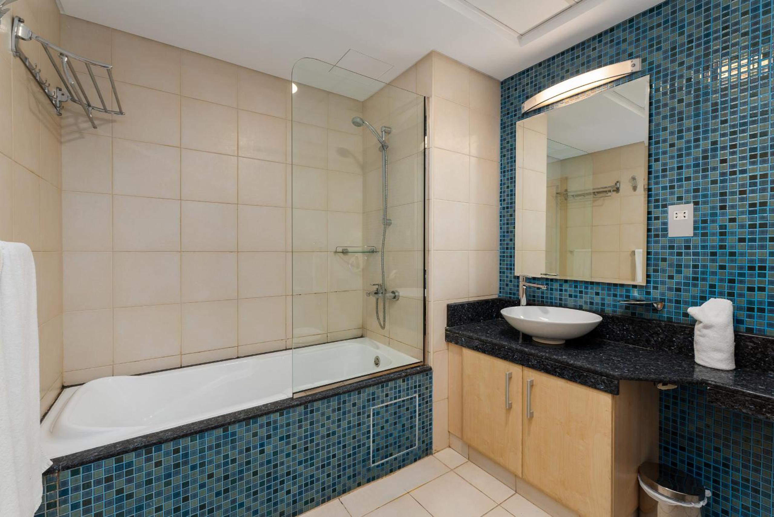 Shoreline 7, Palm Jumeirah - Mint Stay