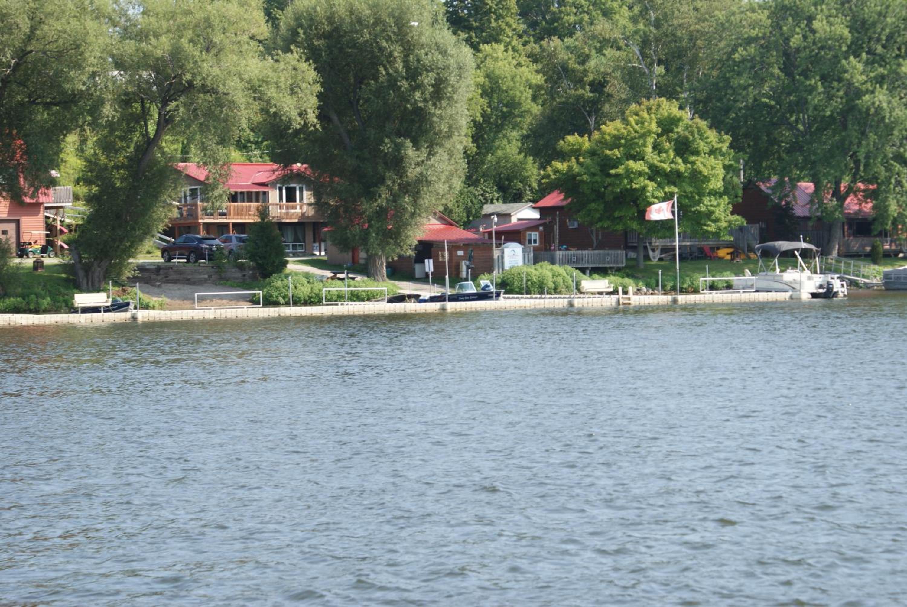 Sandy Shore Cottages Luxury Resort on Rice Lake