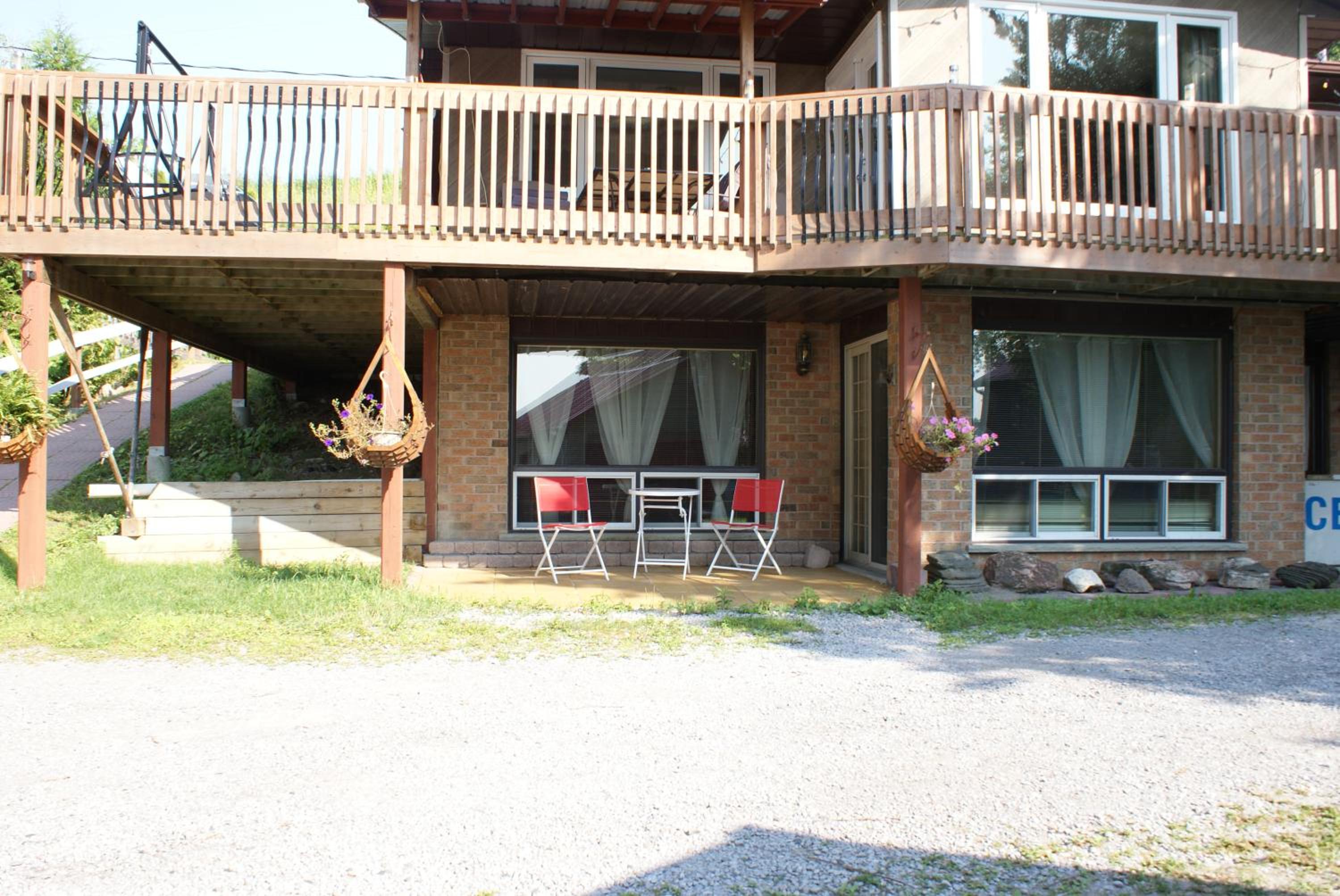Sandy Shore Cottages Luxury Resort on Rice Lake