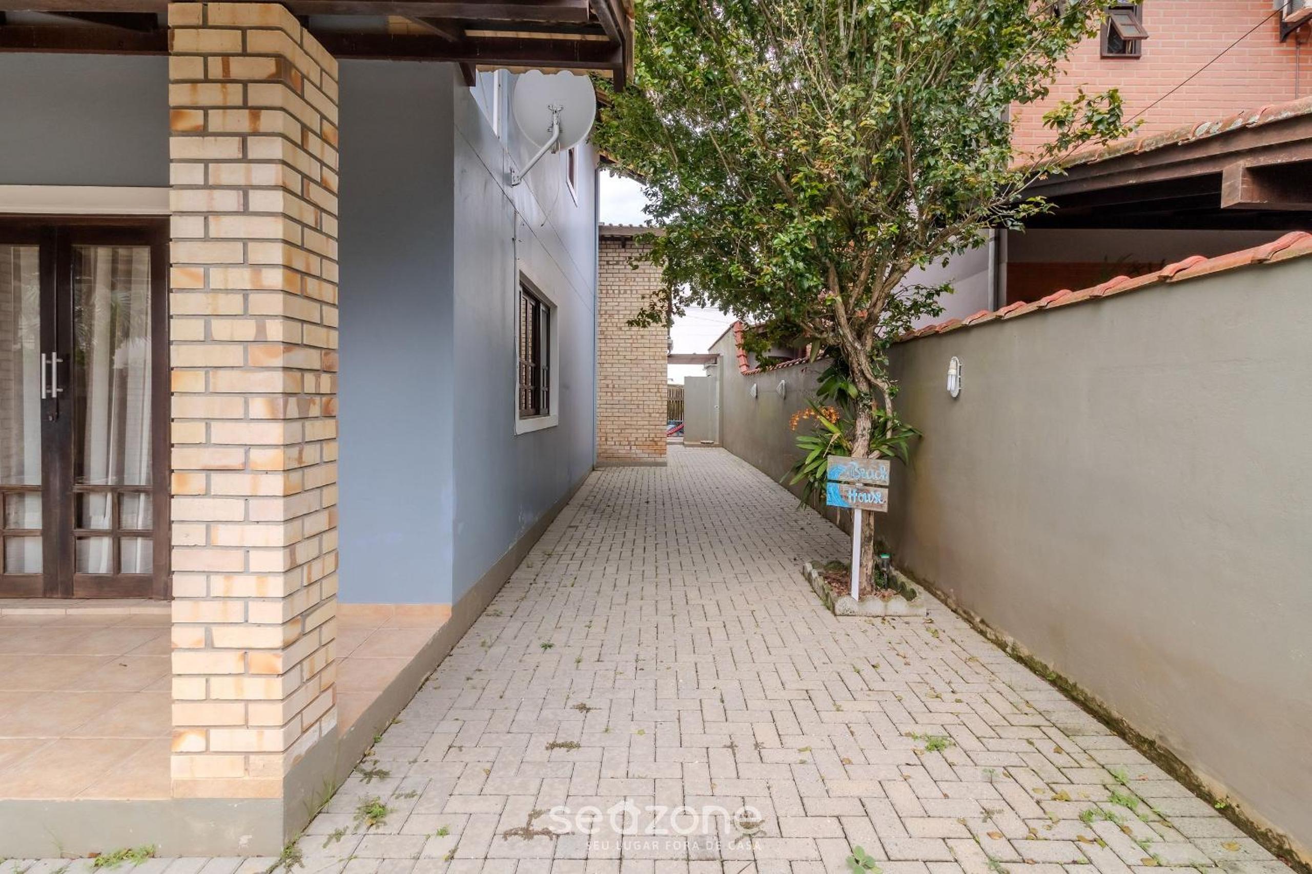 3BR House w/ BBQ 350m beach RST0206