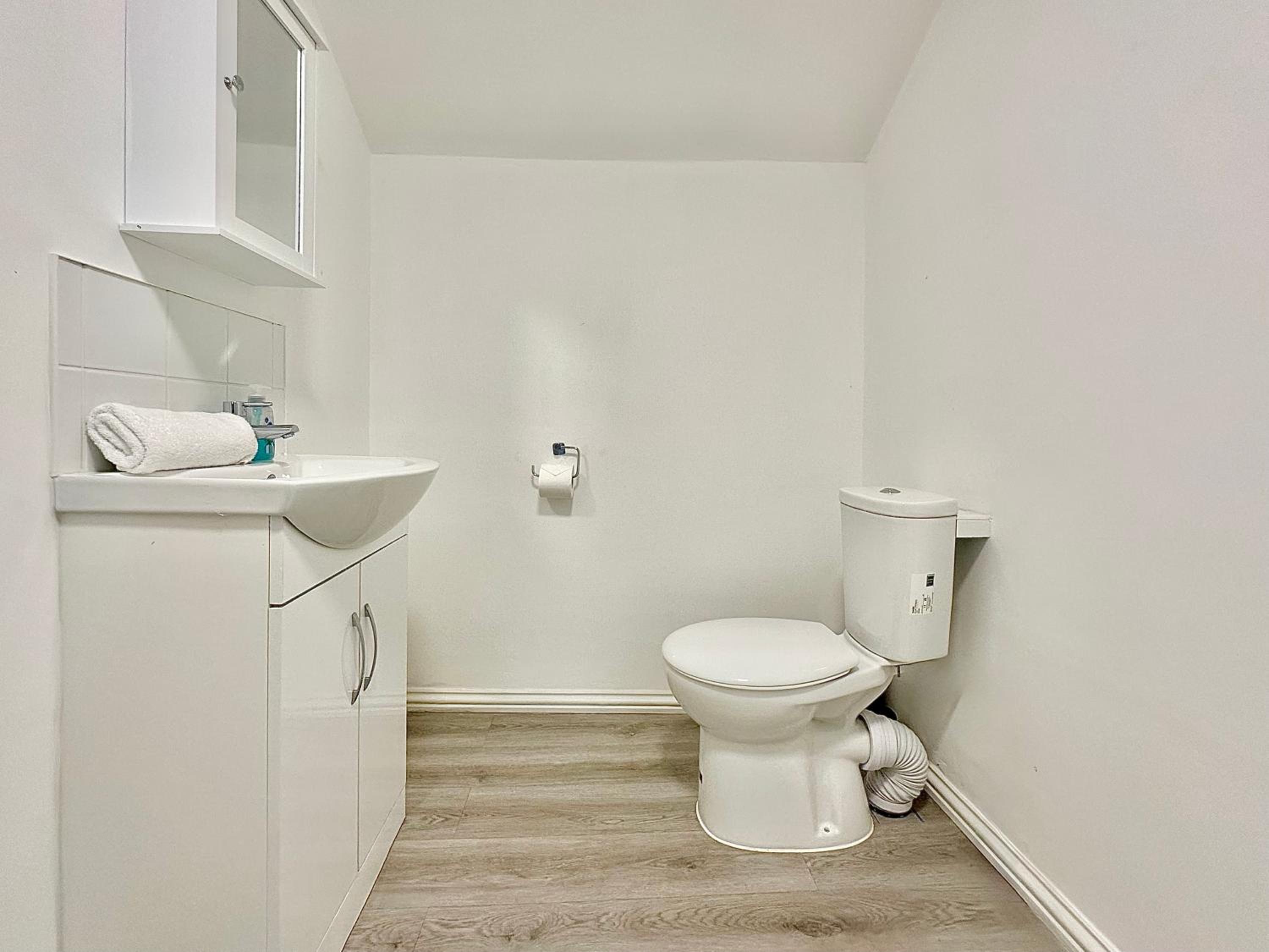 Flat C Garratt Lane