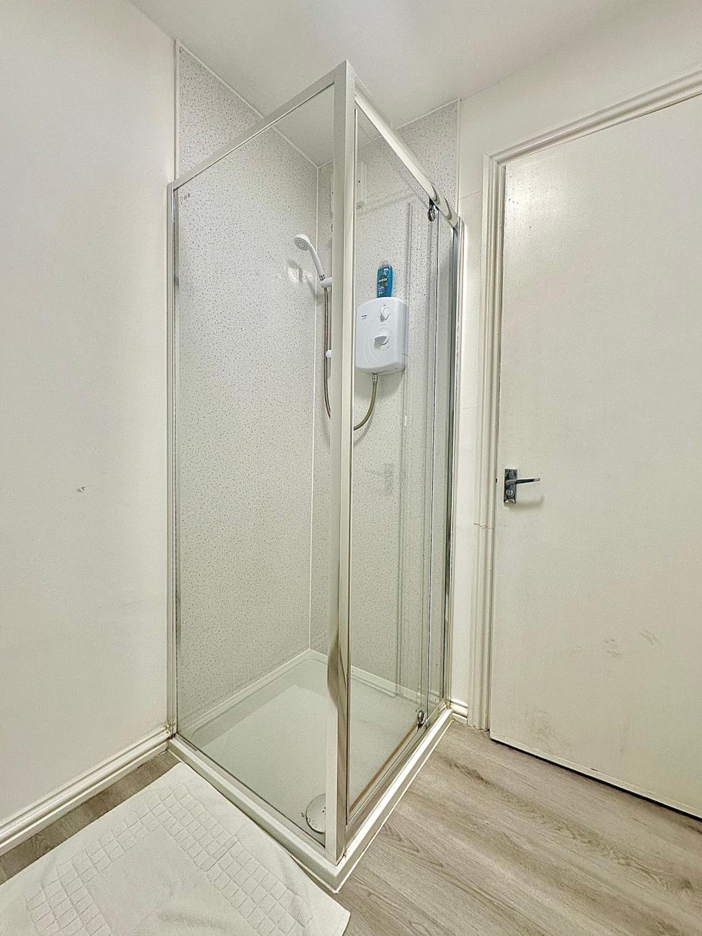 Flat C Garratt Lane