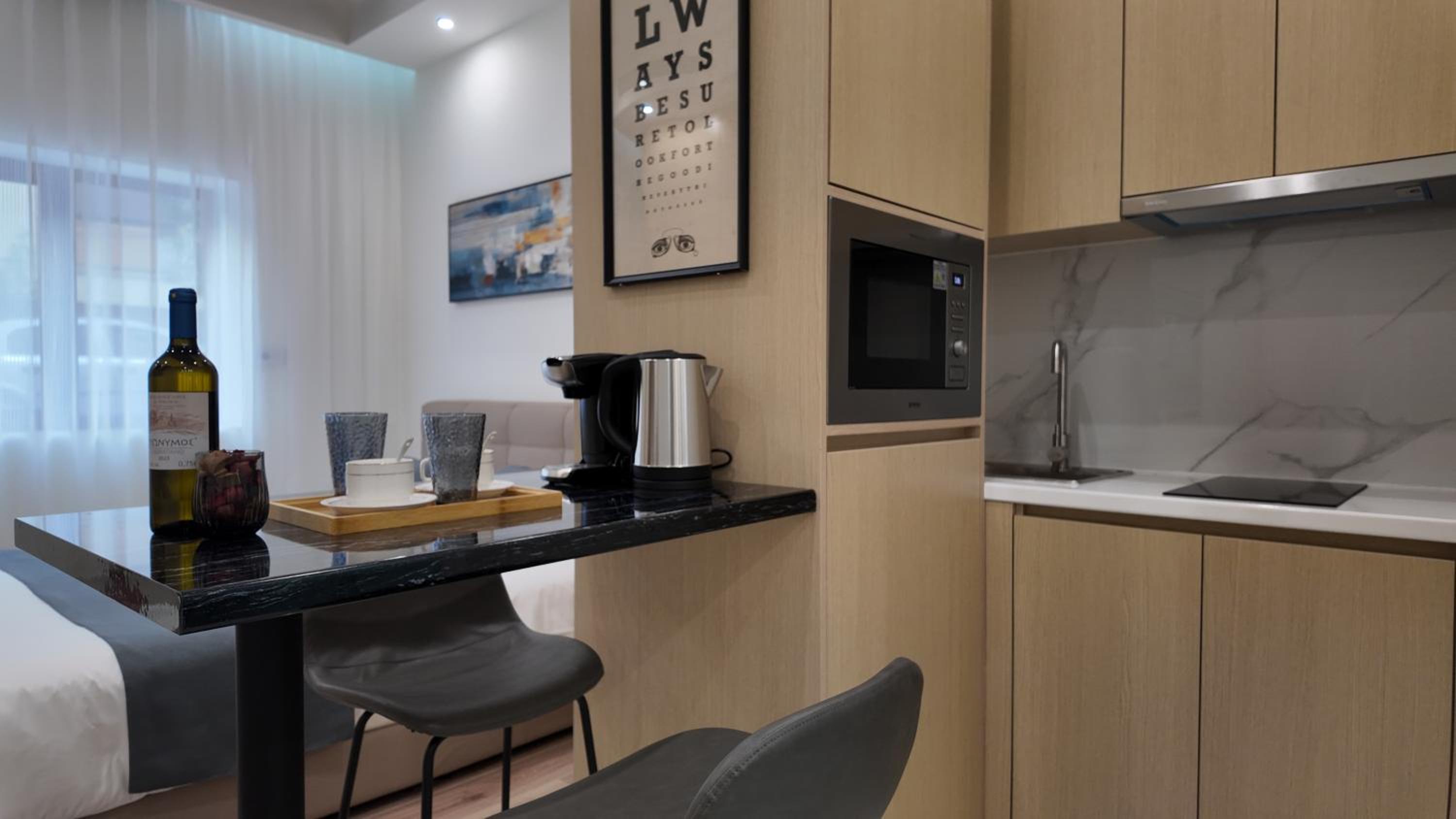 CC LUX Suites in Piraeus Port
