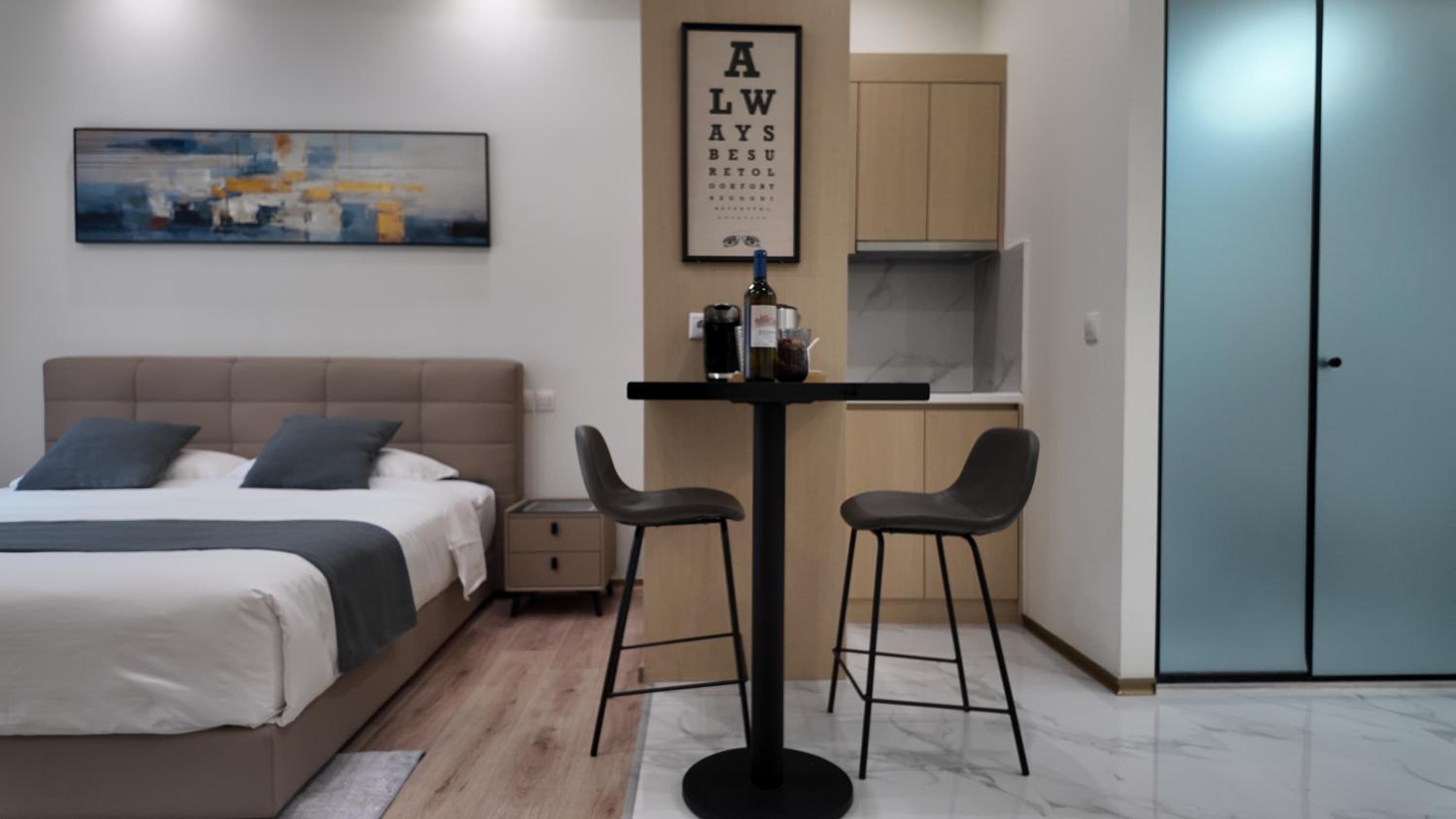 CC LUX Suites in Piraeus Port