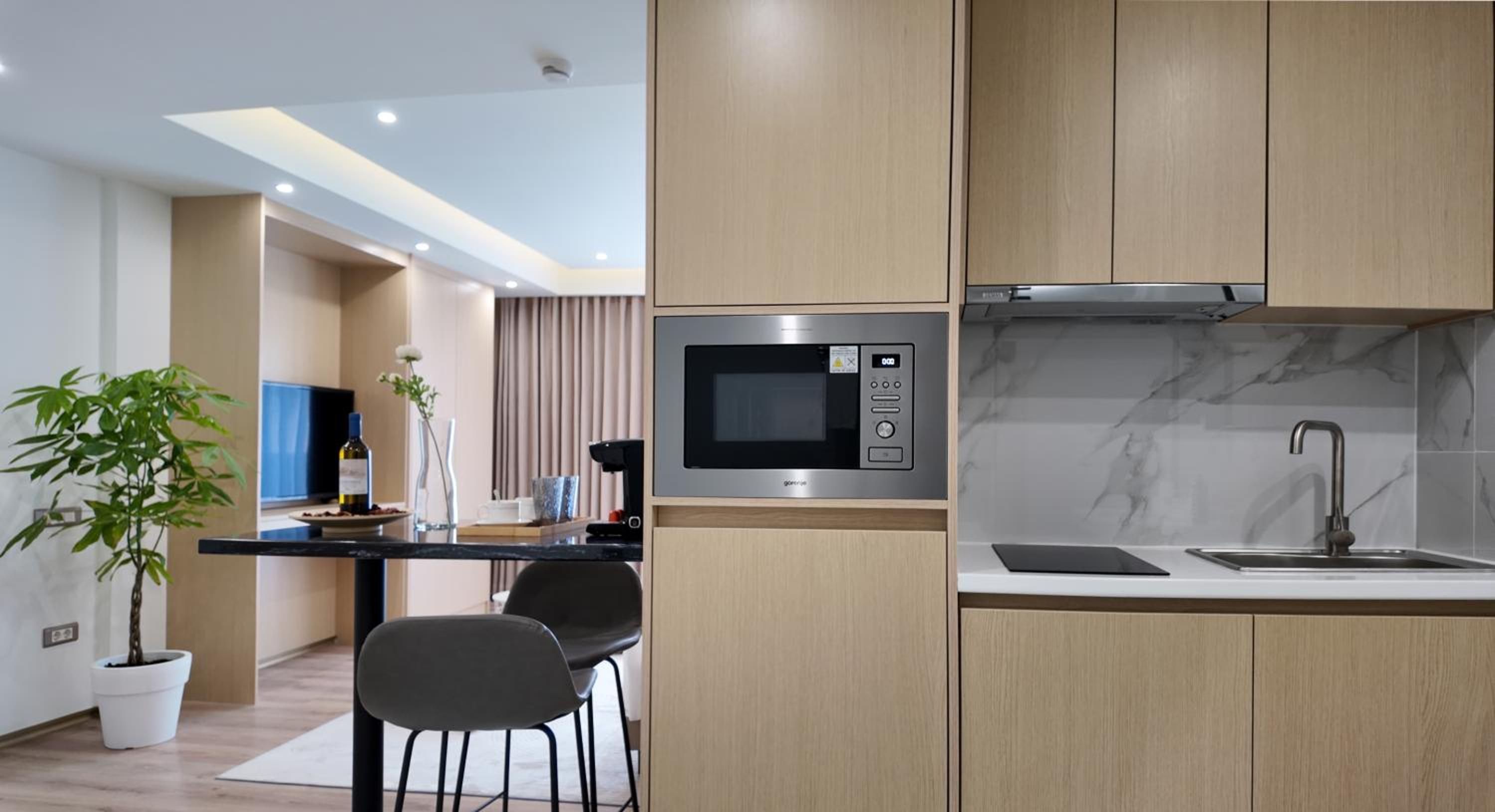 CC LUX Suites in Piraeus Port