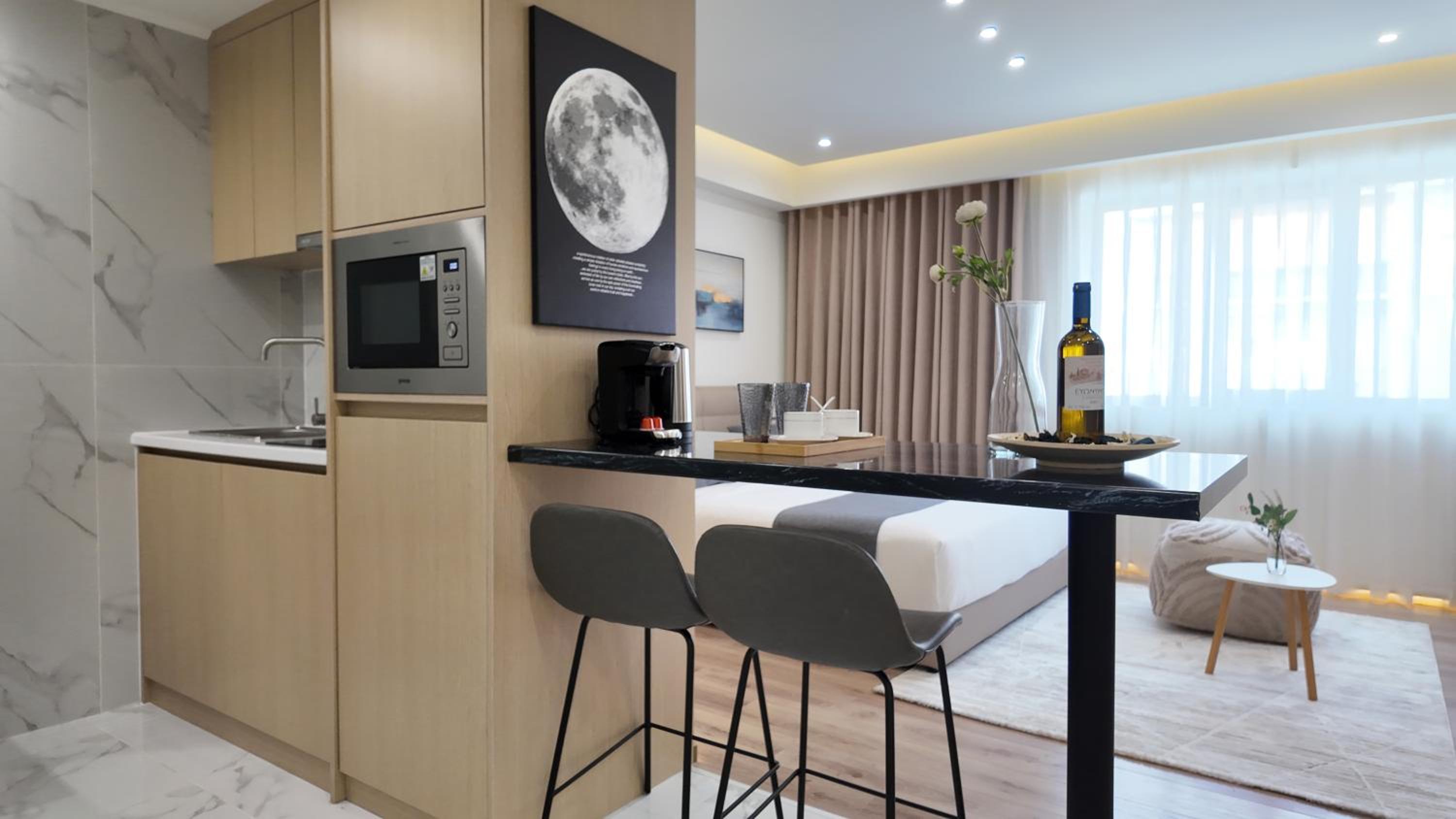CC LUX Suites in Piraeus Port
