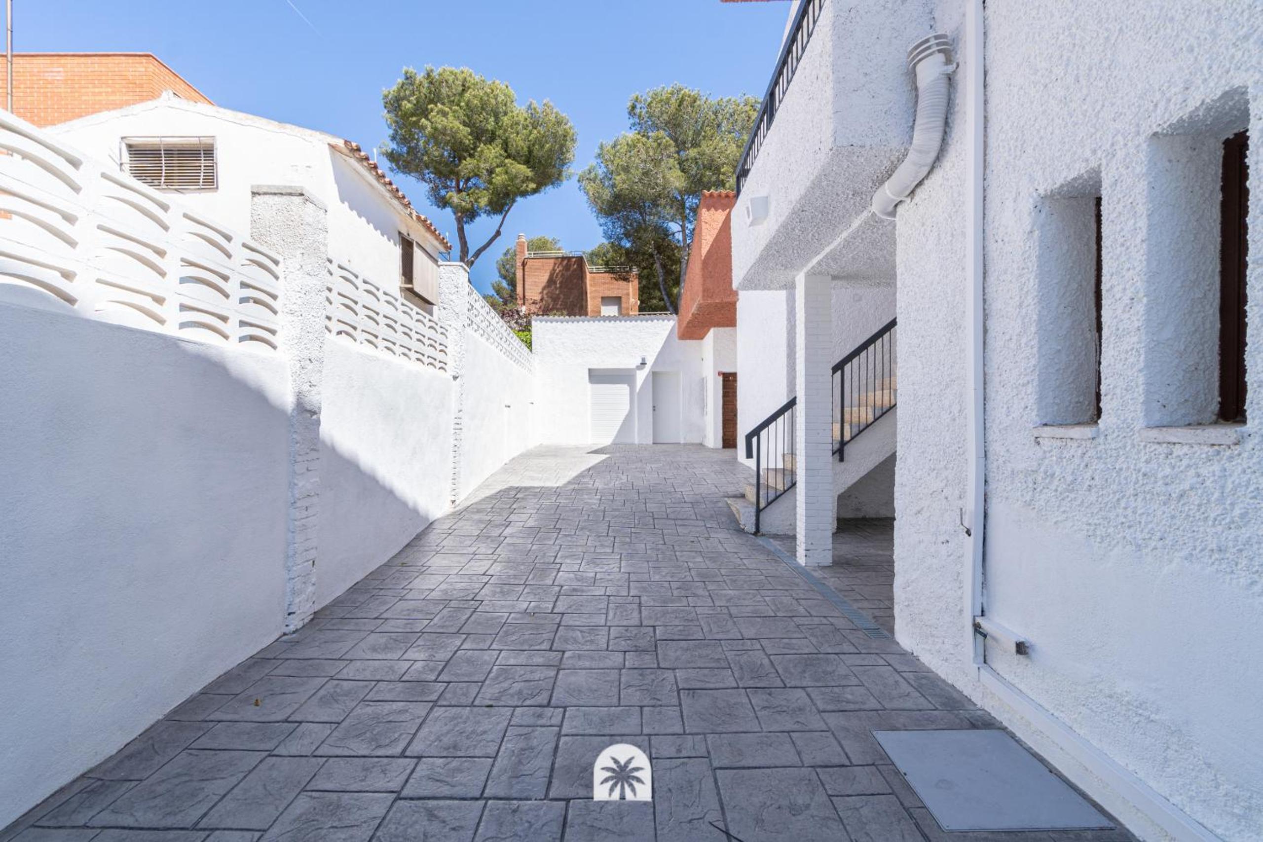 Mediterranean Way - La Mora B-C