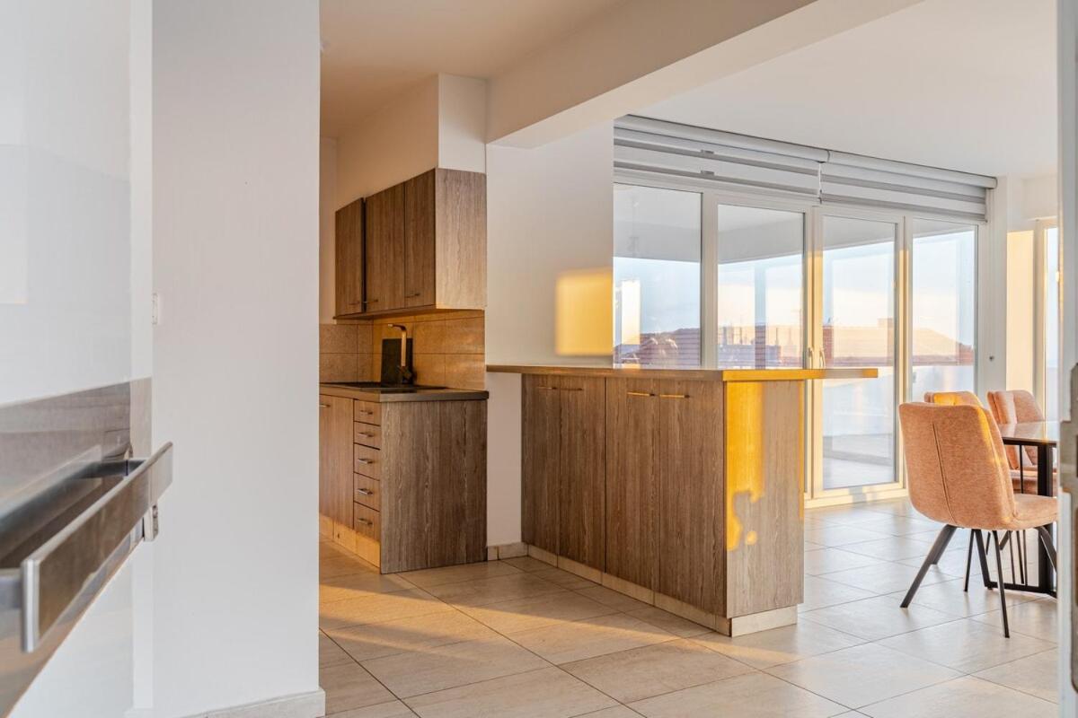 Penthouse with outdoor hottub