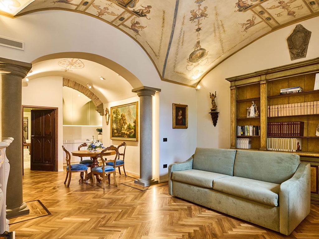Duomo Luxury Florence Apartment