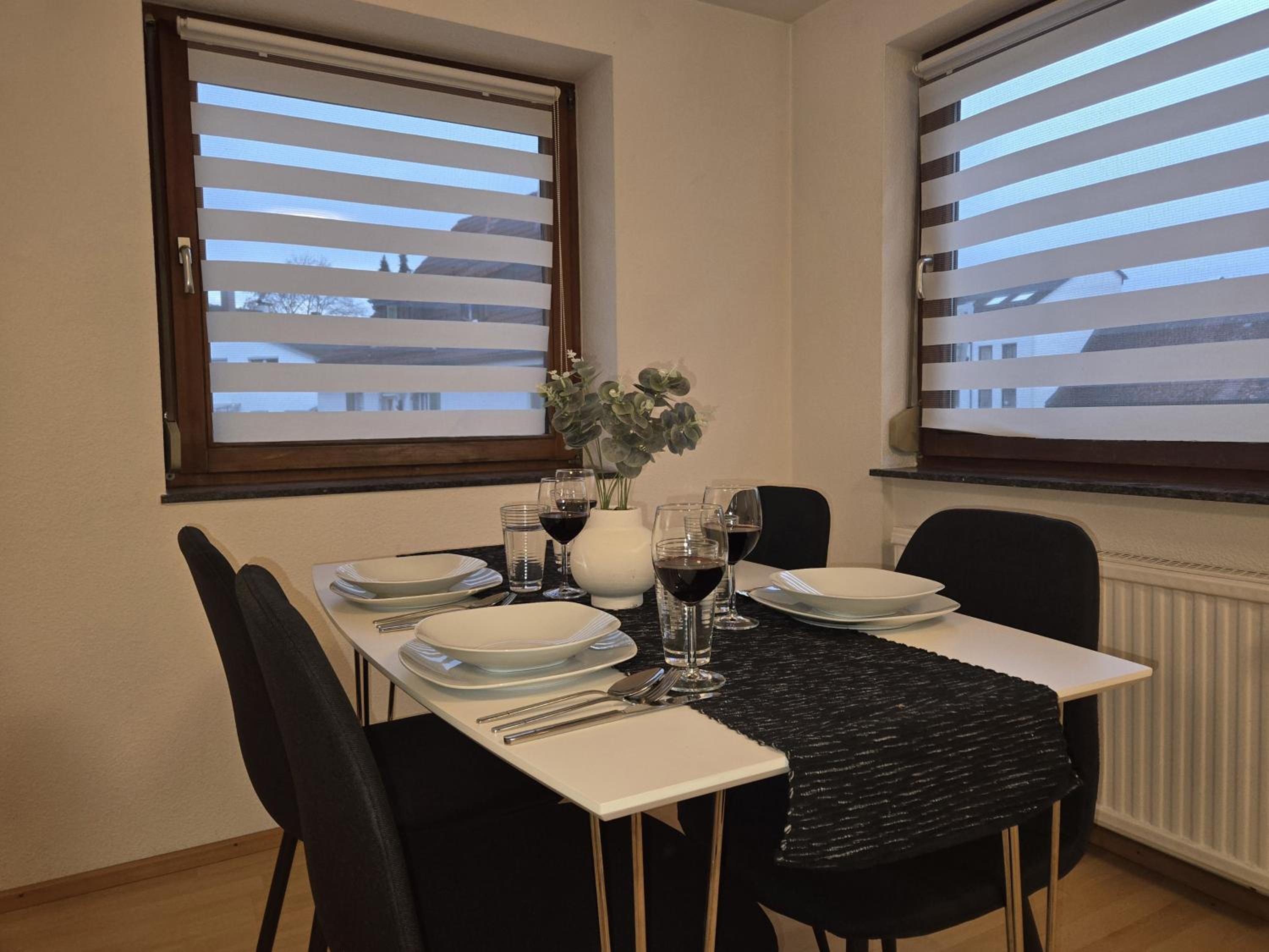 Holiday&Stay, City Apartment, Küche, 85Zoll TV, WLAN
