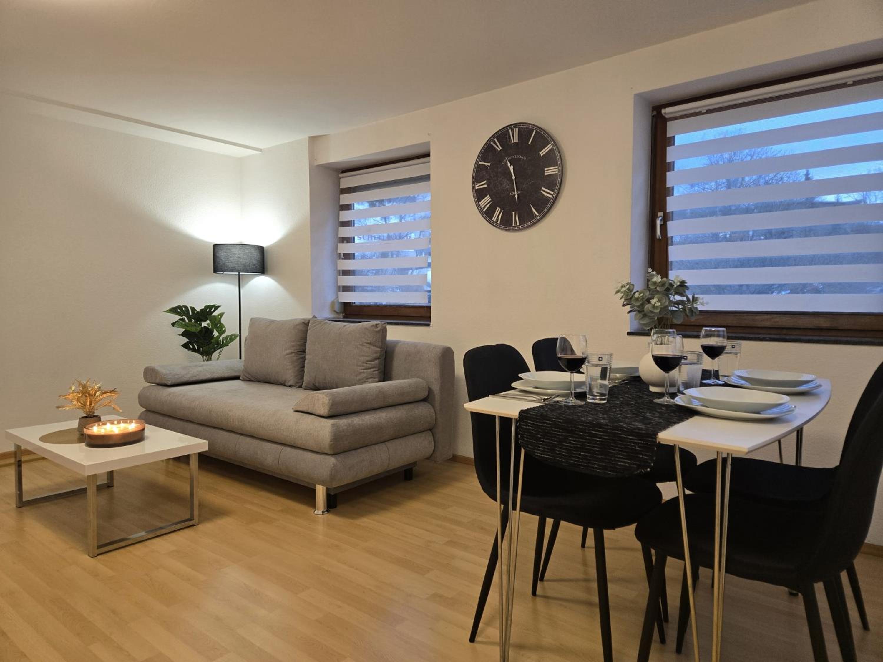Holiday&Stay, City Apartment, Küche, 85Zoll TV, WLAN