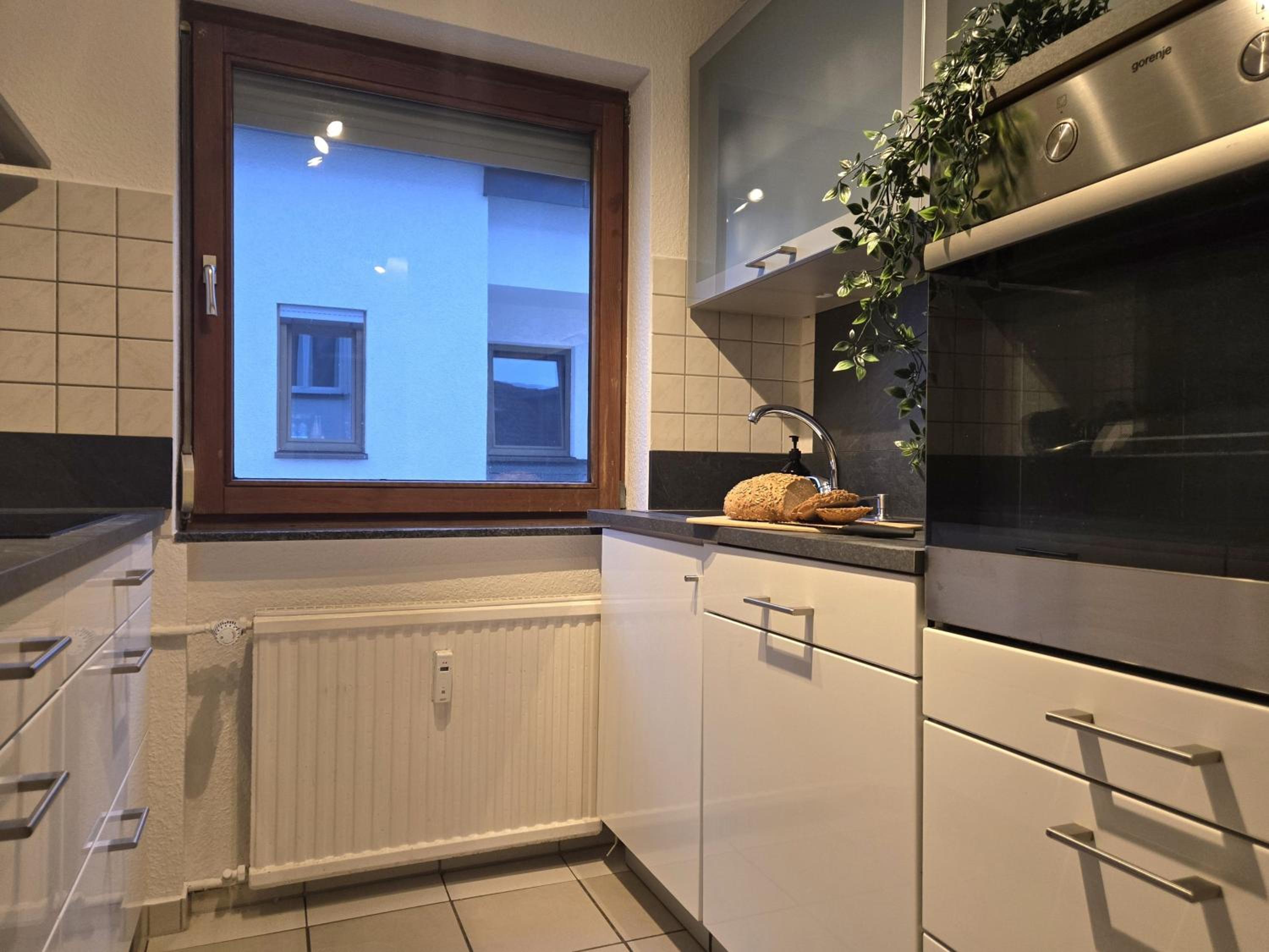 Holiday&Stay, City Apartment, Küche, 85Zoll TV, WLAN