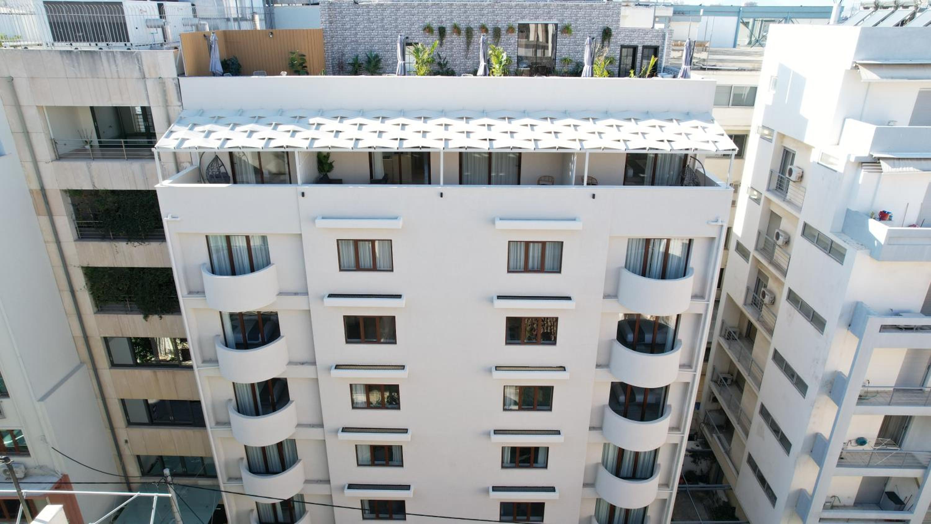 CC LUX Suites in Piraeus Port