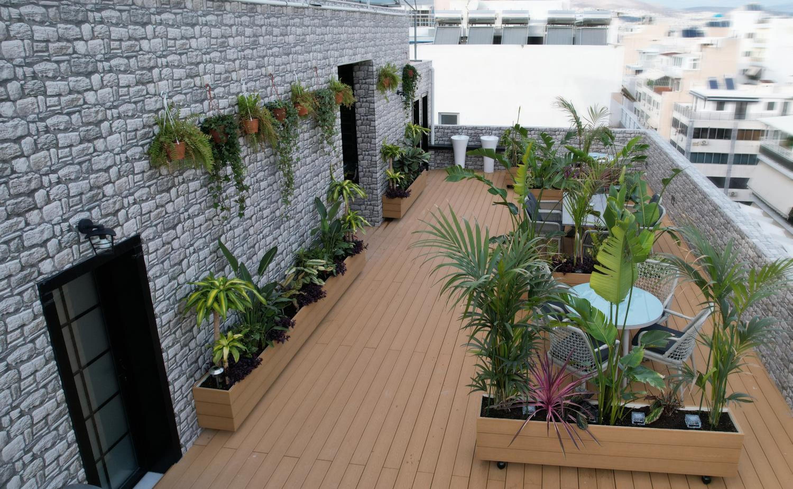 CC LUX Suites in Piraeus Port