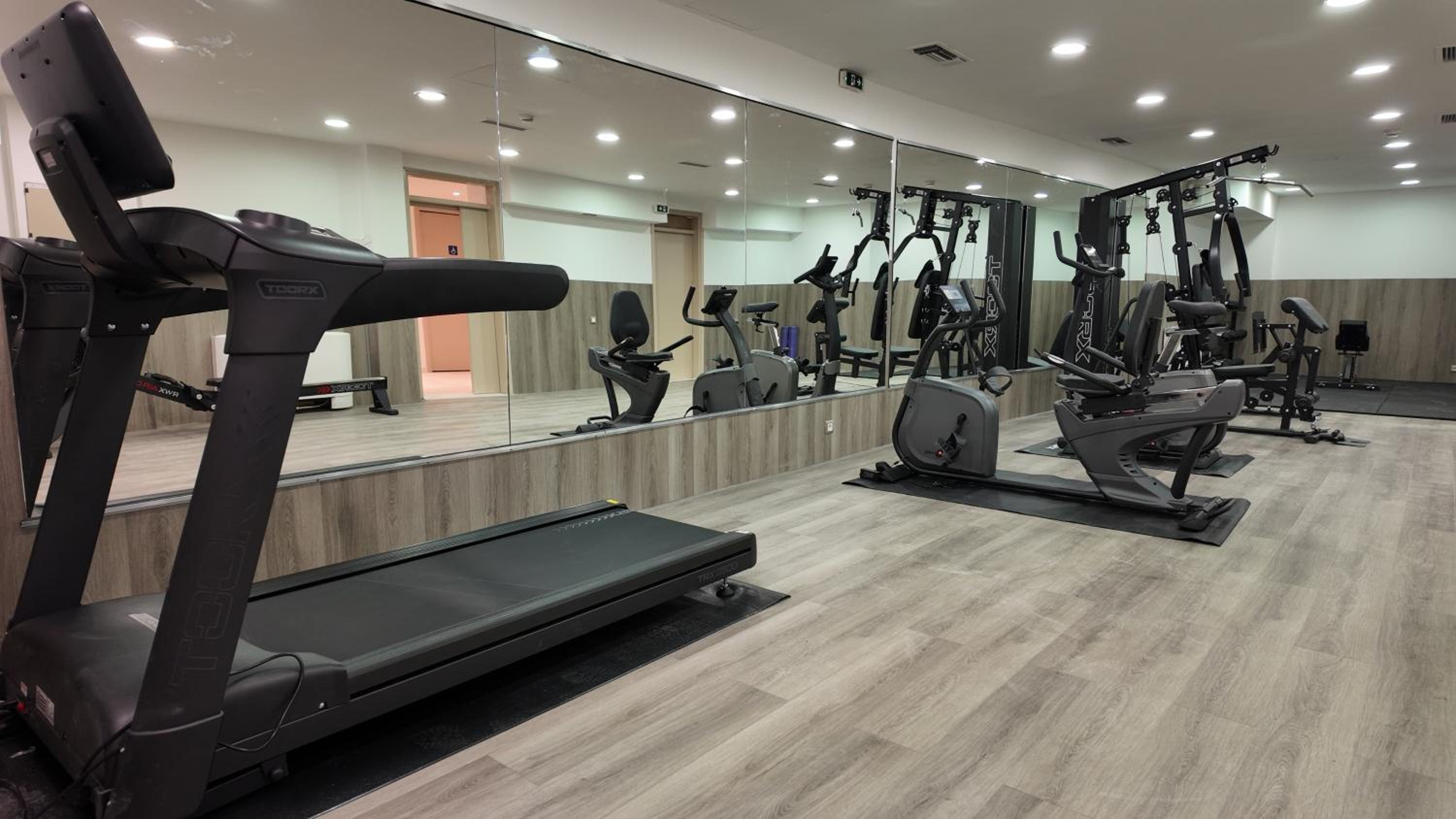 CC LUX Suites in Piraeus Port