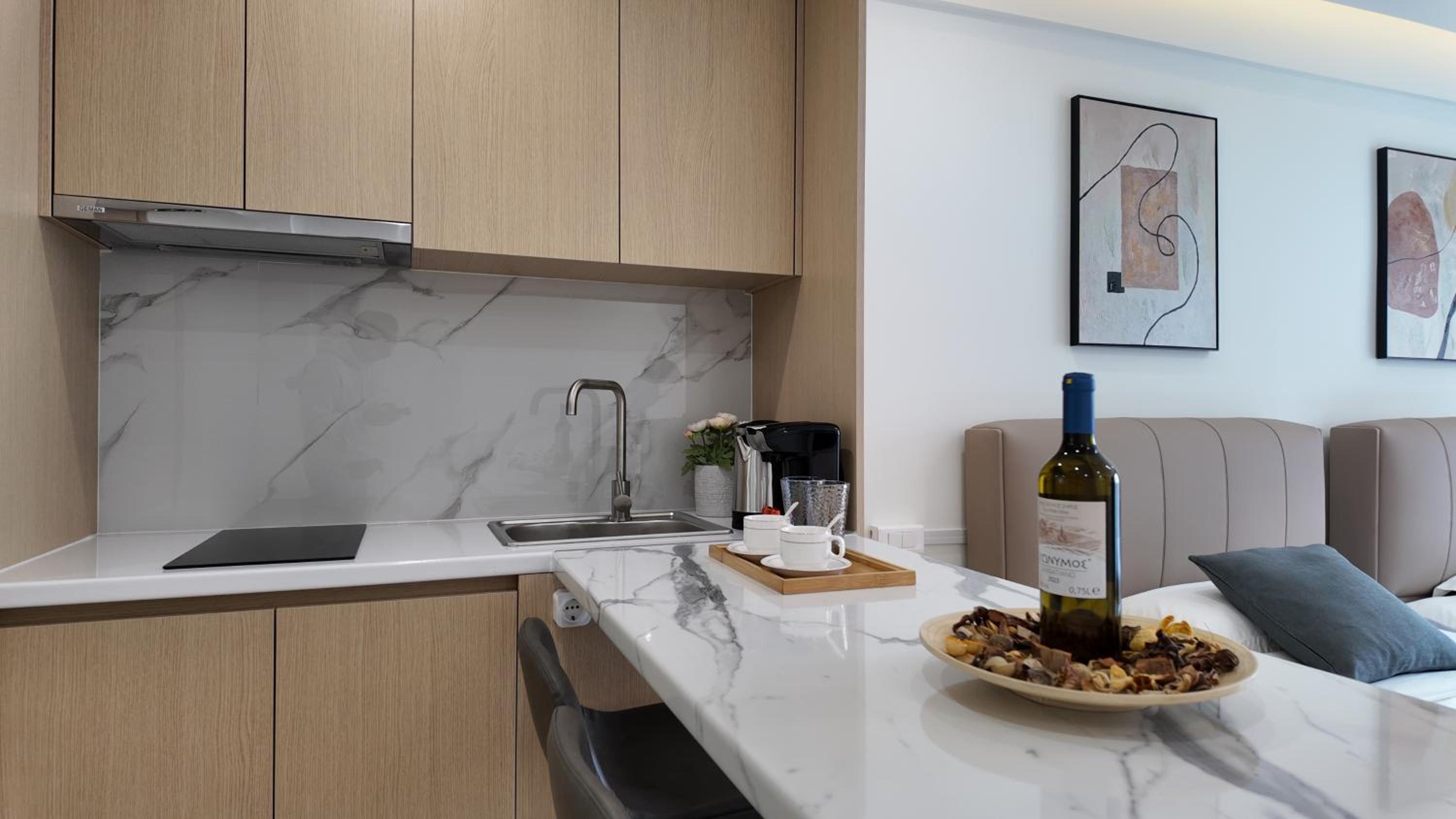 CC LUX Suites in Piraeus Port