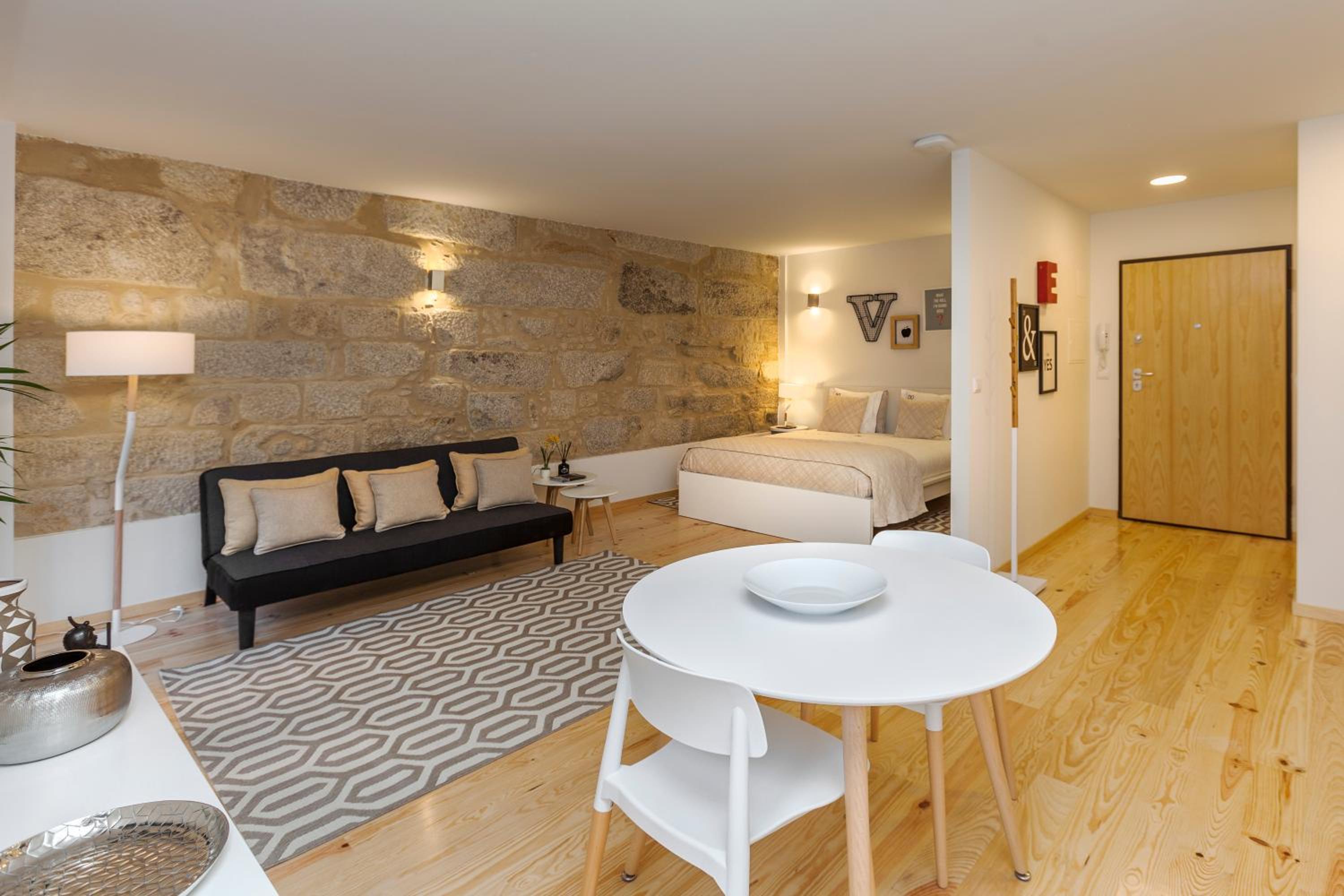 Oporto Local Studios