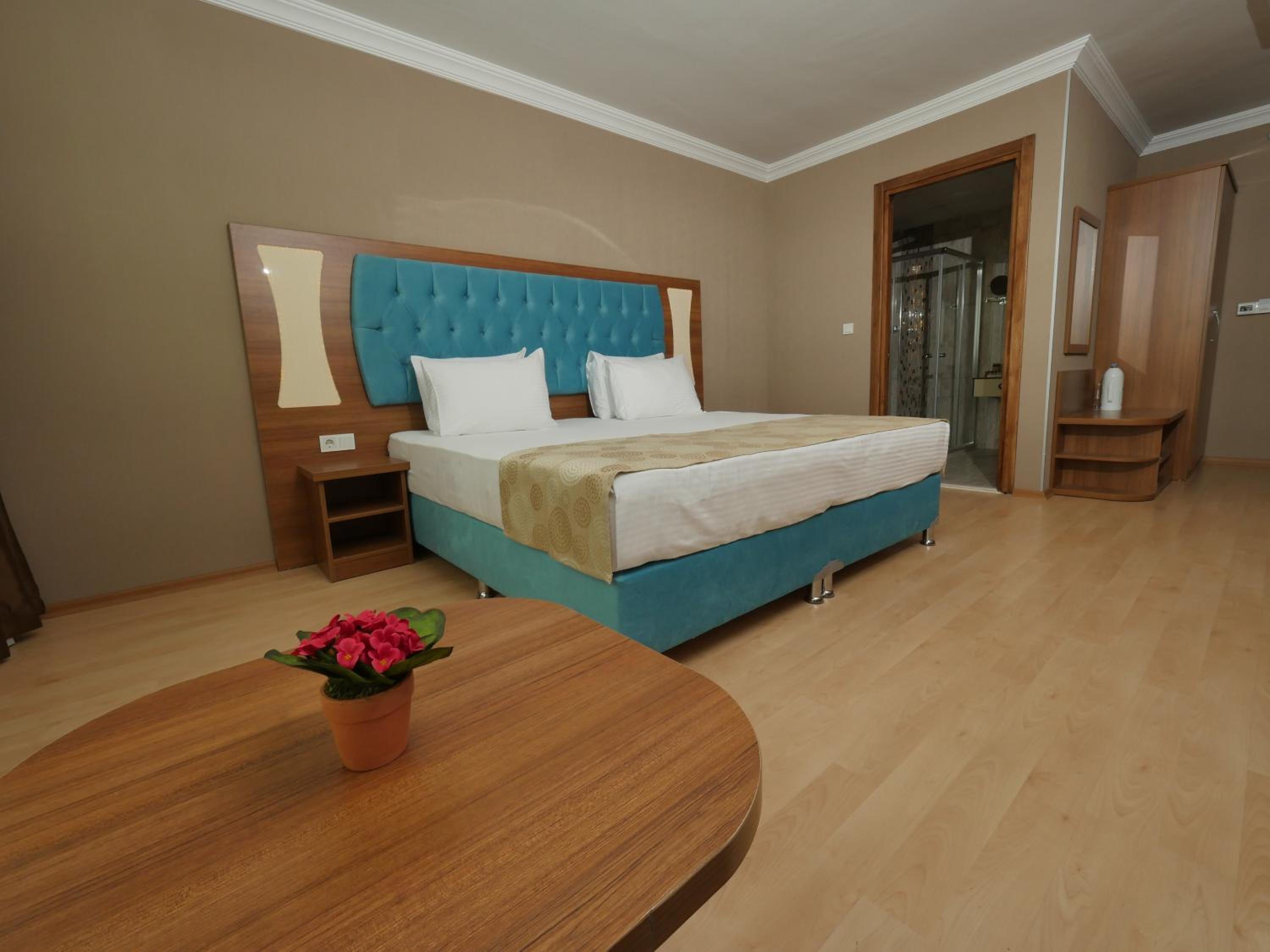 Golden Lounge Otel - Image 13