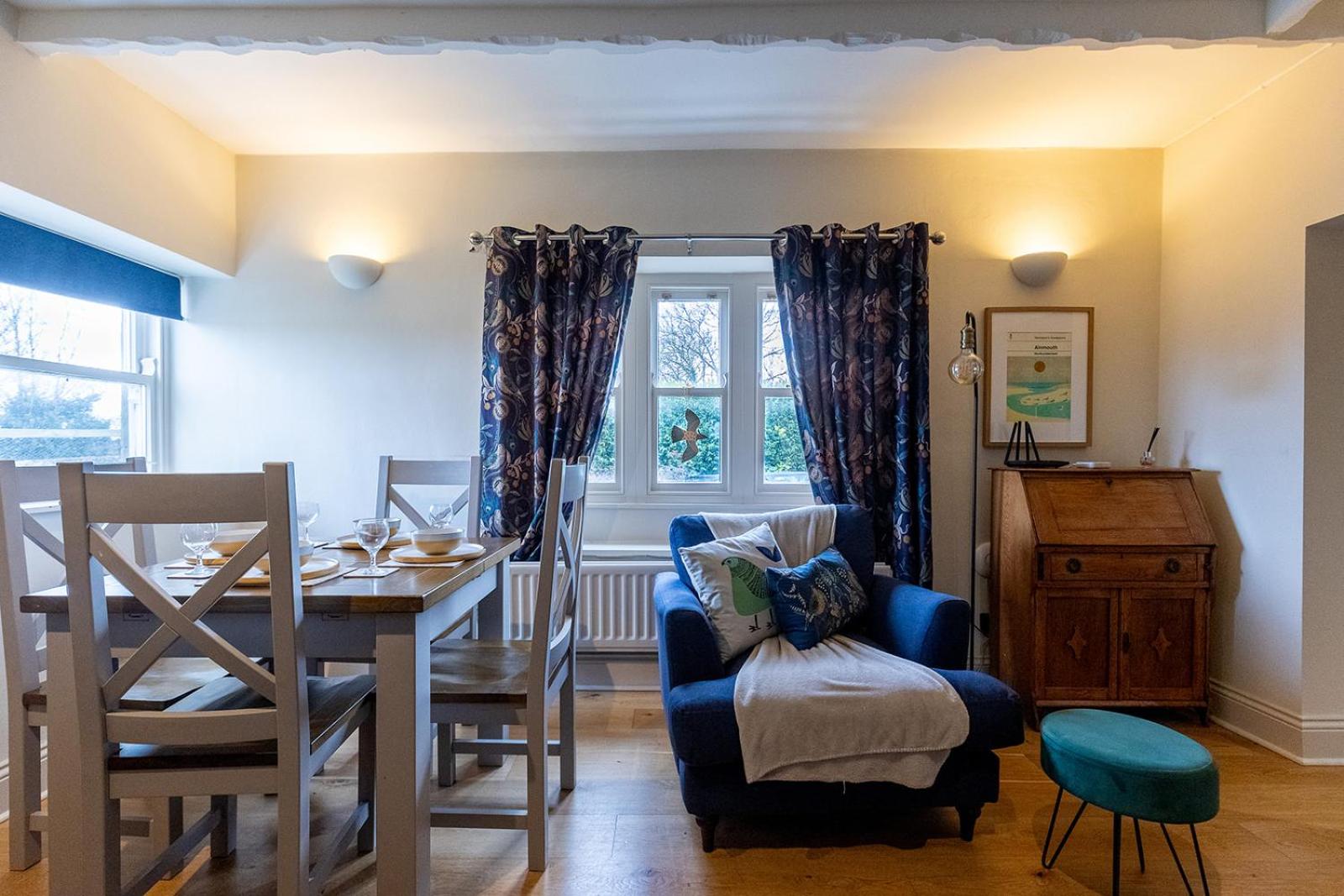 WOOL COTTAGE - Cosy Cottage Retreat with Log Fire & Tranquillity in Shilbottle