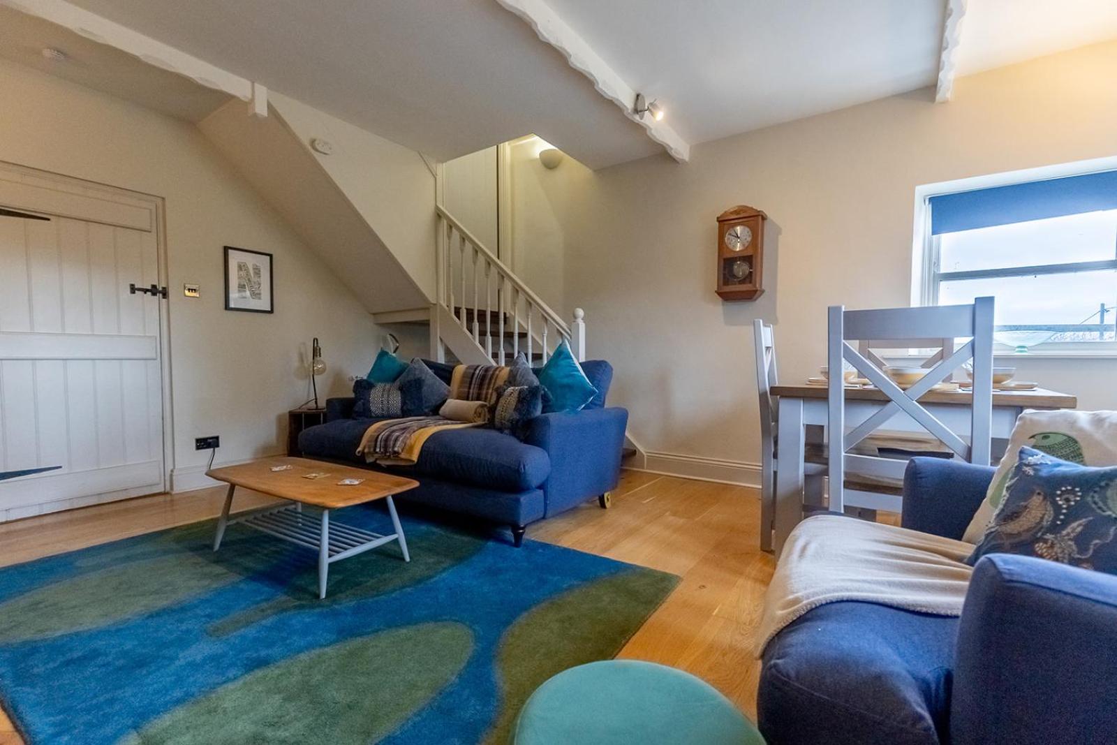 WOOL COTTAGE - Cosy Cottage Retreat with Log Fire & Tranquillity in Shilbottle