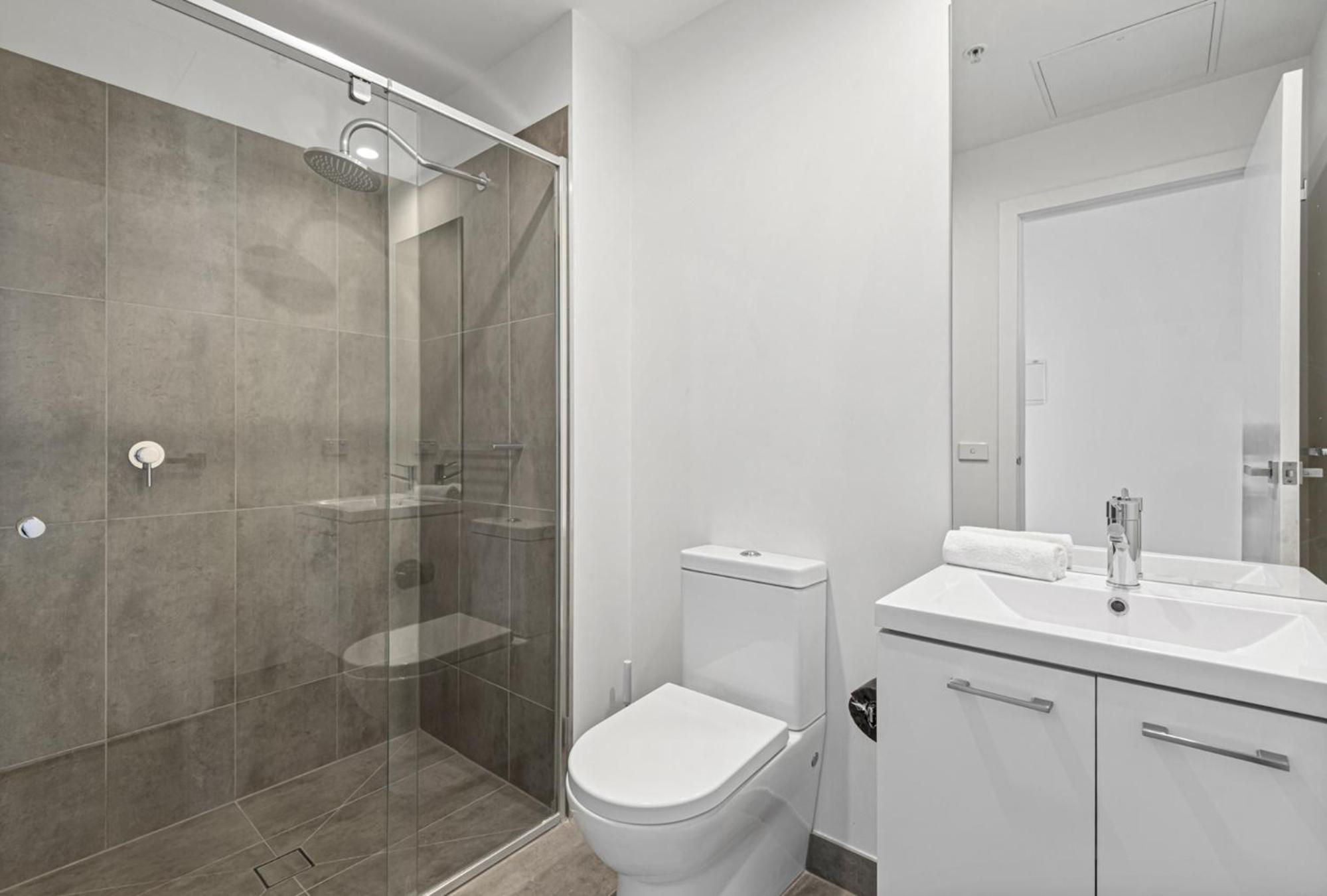 Bright City-View Retreat in the Heart of Preston