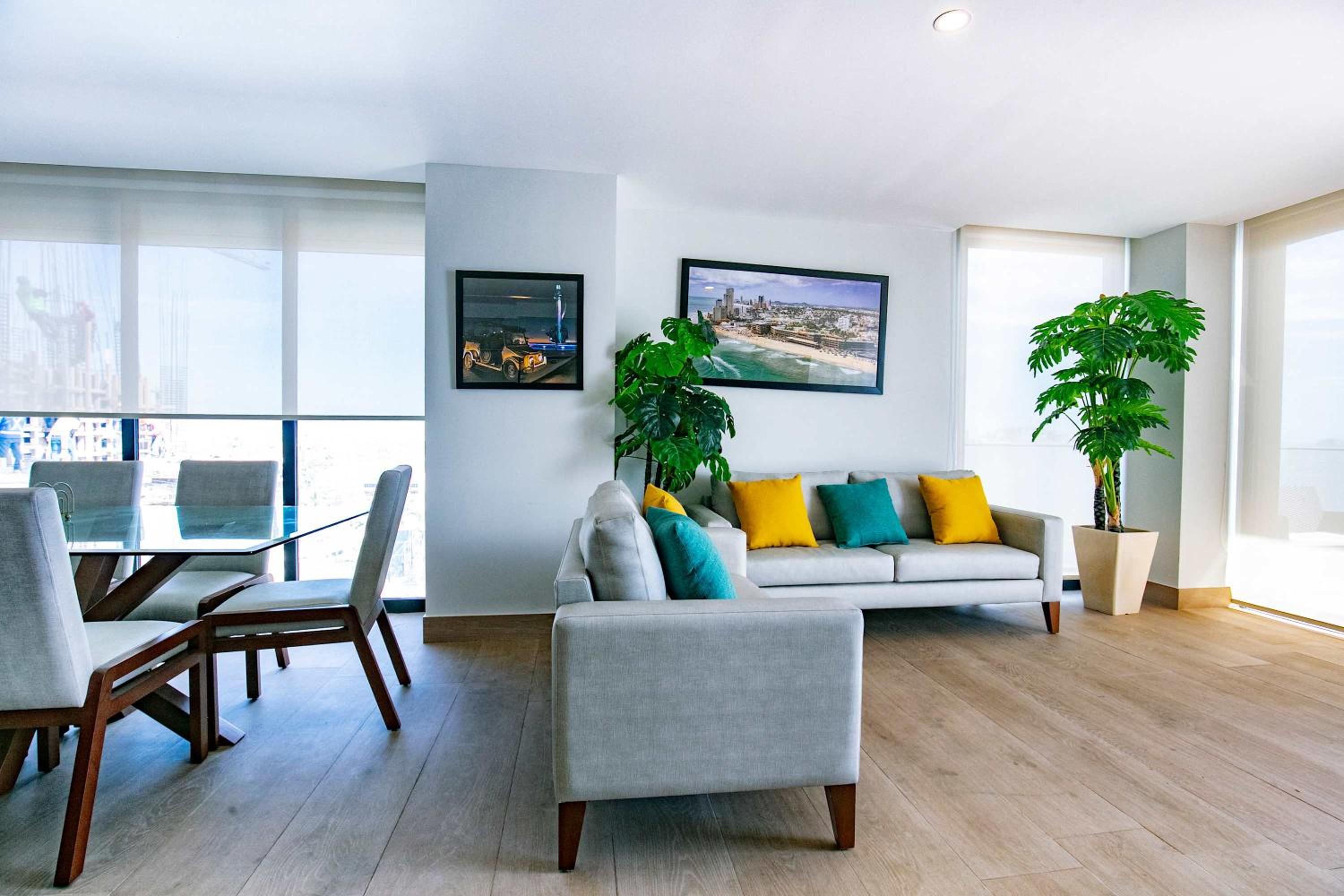 Apartment on the Malecon 2 BR Ocean View