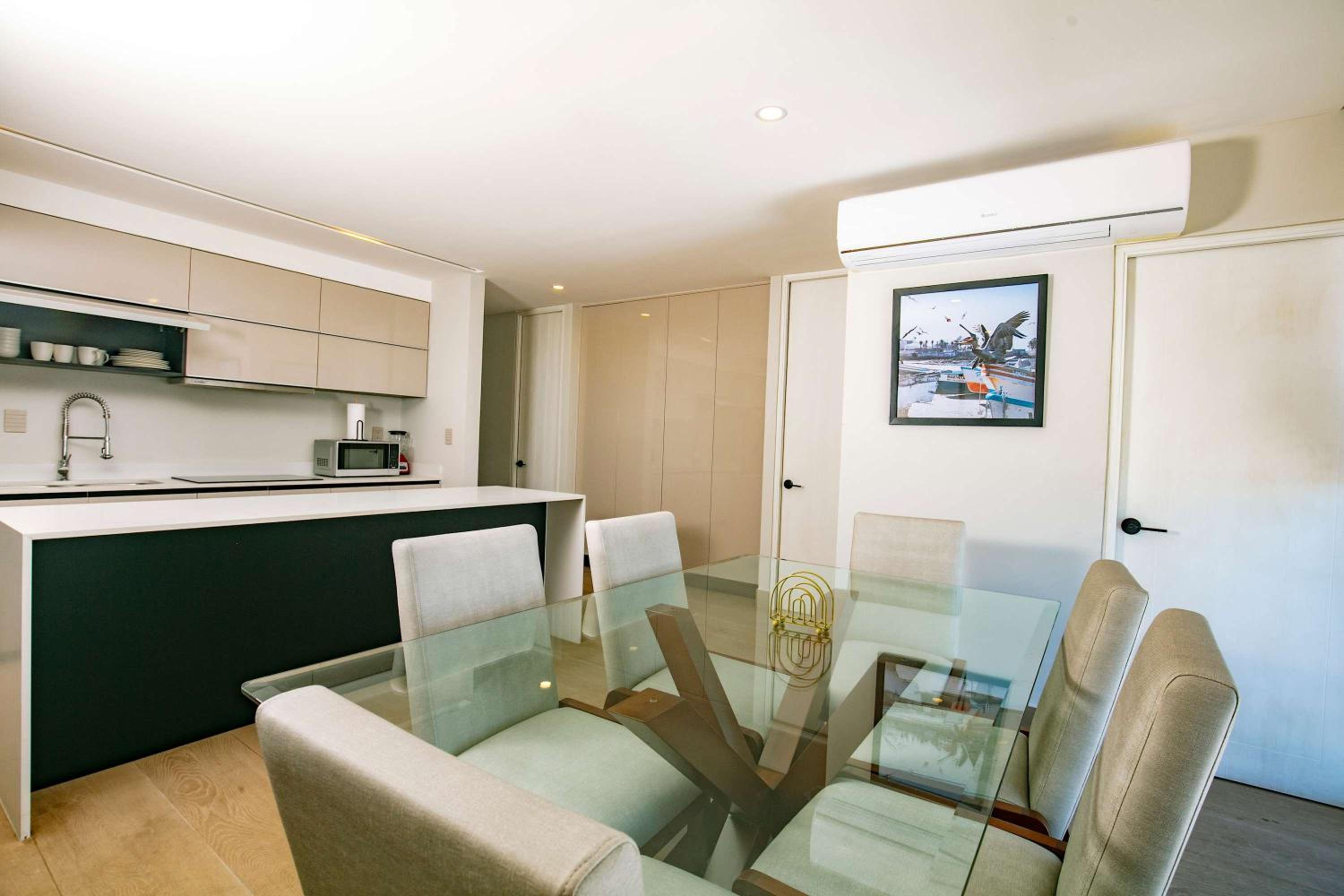 Apartment on the Malecon 2 BR Ocean View