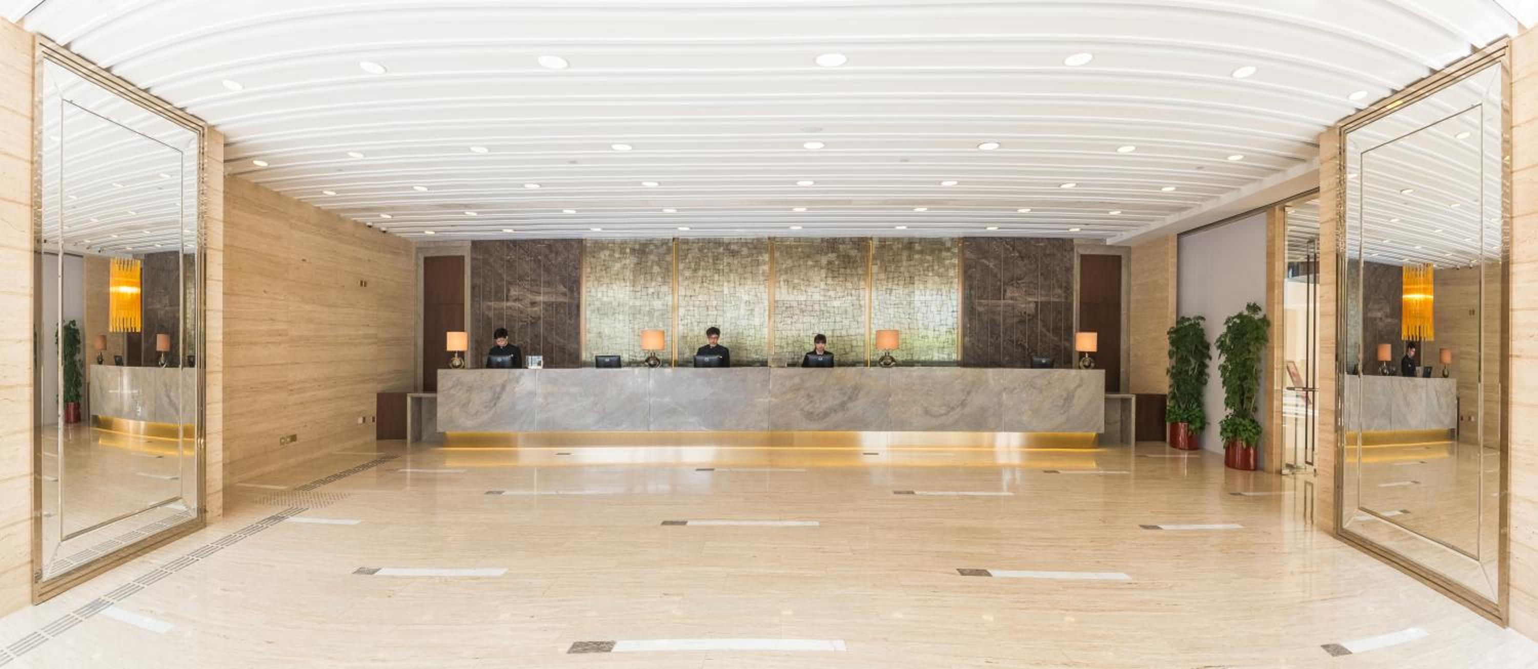 Kowloon Harbourfront Hotel