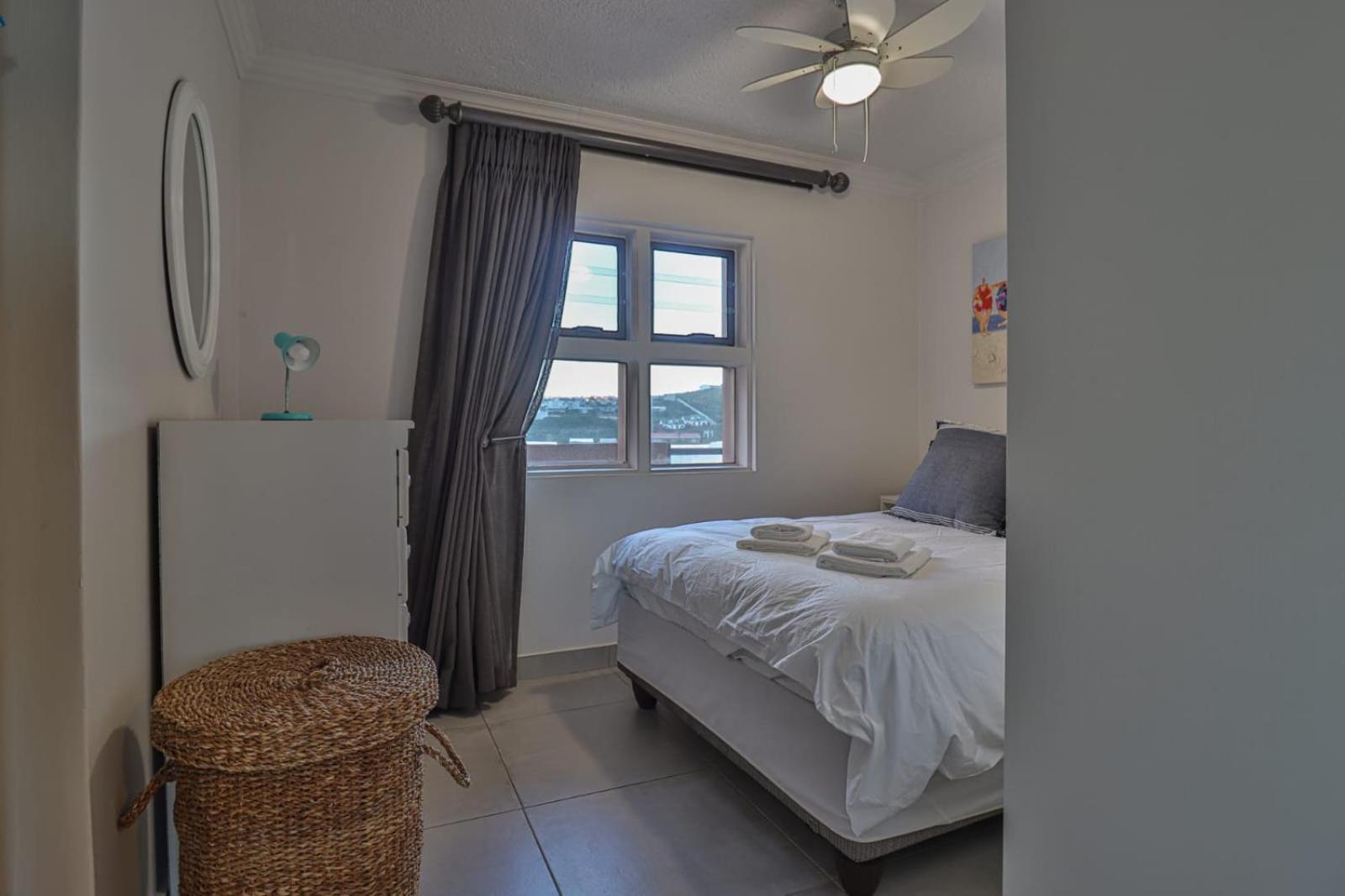 De Valle, Diaz Beach, Mosselbay