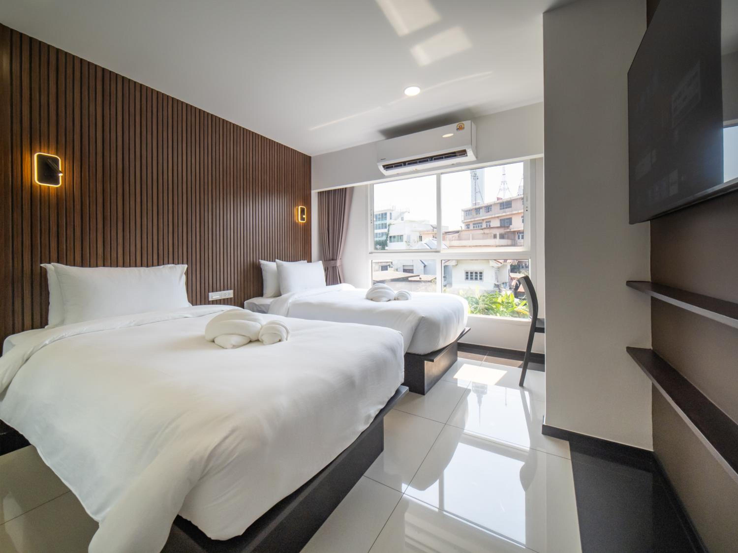 Samutprakarn Hotel